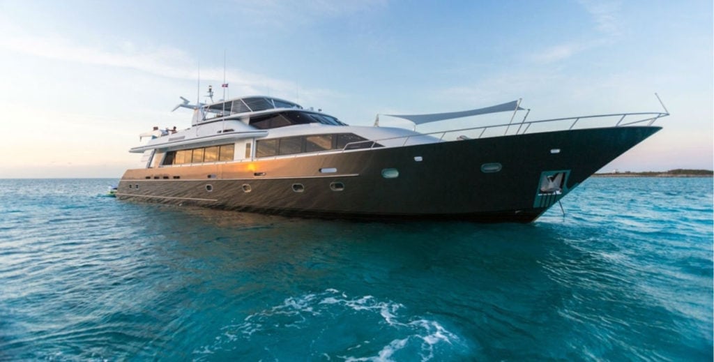 Portrait of a superyacht in the Caribbean - Super Yacht Charters for Scuba Diving