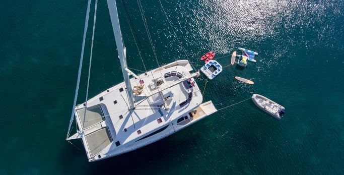 St. Thomas Crewed Catamaran Charter – Free Excursions