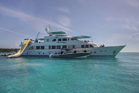 Sweet Escape Motor Yacht Charter