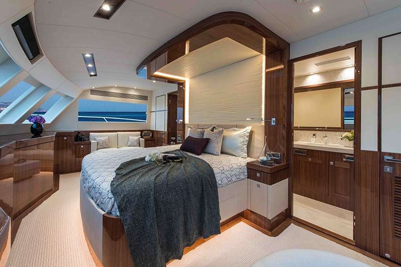 Master cabin Sea Glass Power Cat master cabin on Horizon power catamaran charter