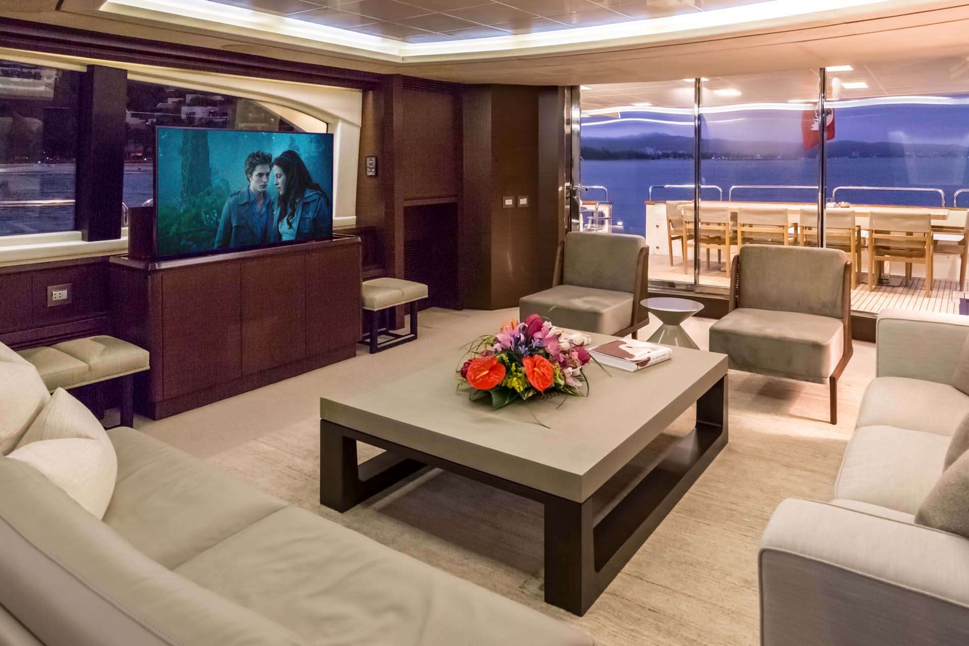 Motor Yacht 'AMANECER' Salon, 10 PAX, 6 Crew, 105.00 Ft, 32.00 Meters, Built 2009, Azimut, Refit Year 2023