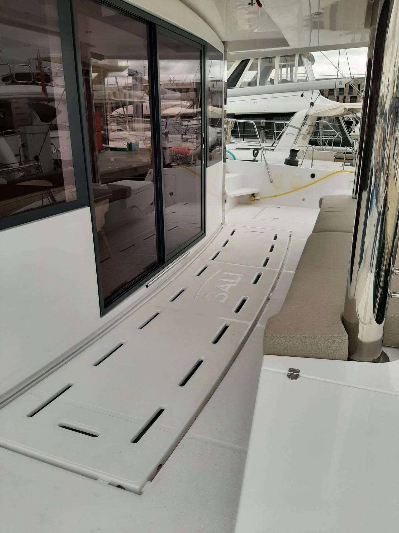 Catamaran Yacht 'AMURA', 11 PAX, 3 Crew, 55.00 Ft, 16.00 Meters, Built 2021, Bali Catamarans