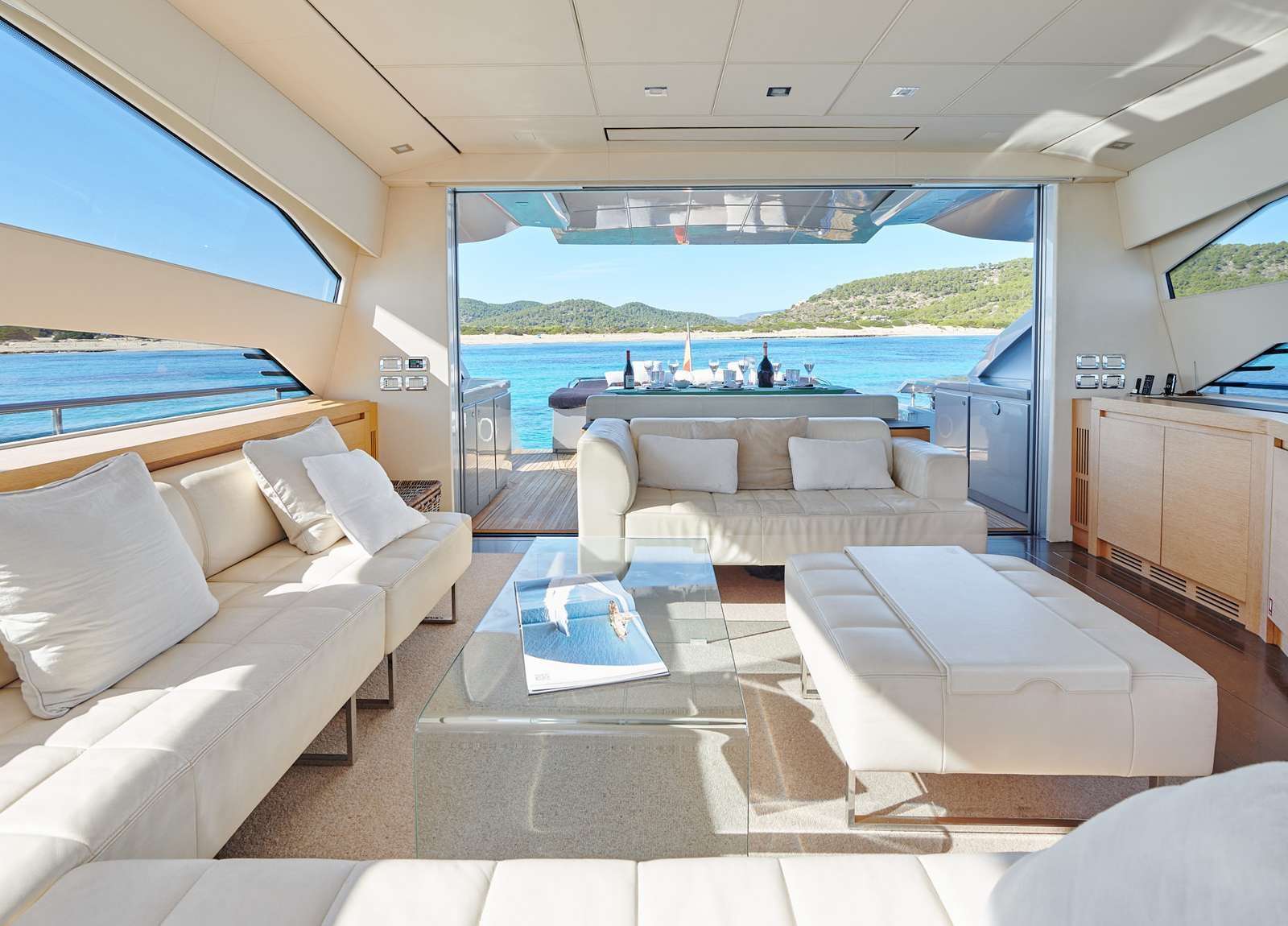 Motor Yacht 'WILLIANS', 12 PAX, 3 Crew, 80.00 Ft, 24.00 Meters, Built 2009, Pershing, Refit Year 2022