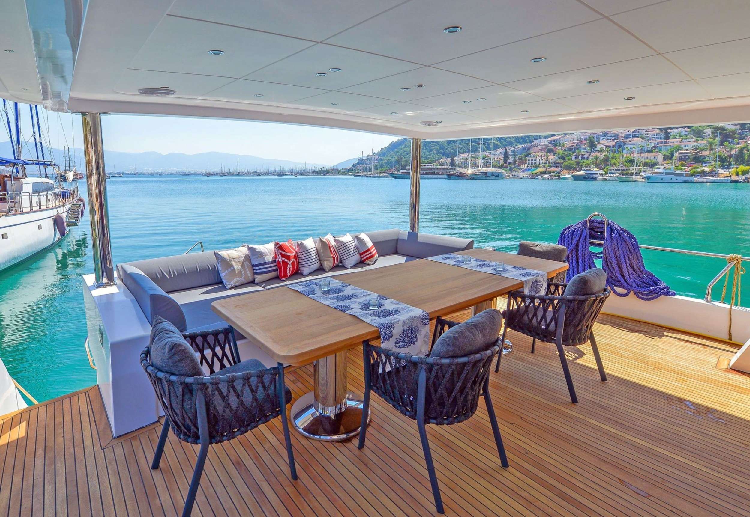 Motor Yacht 'FLOKI', 9 PAX, 78.00 Ft, 24.00 Meters, Built 2021, Custom