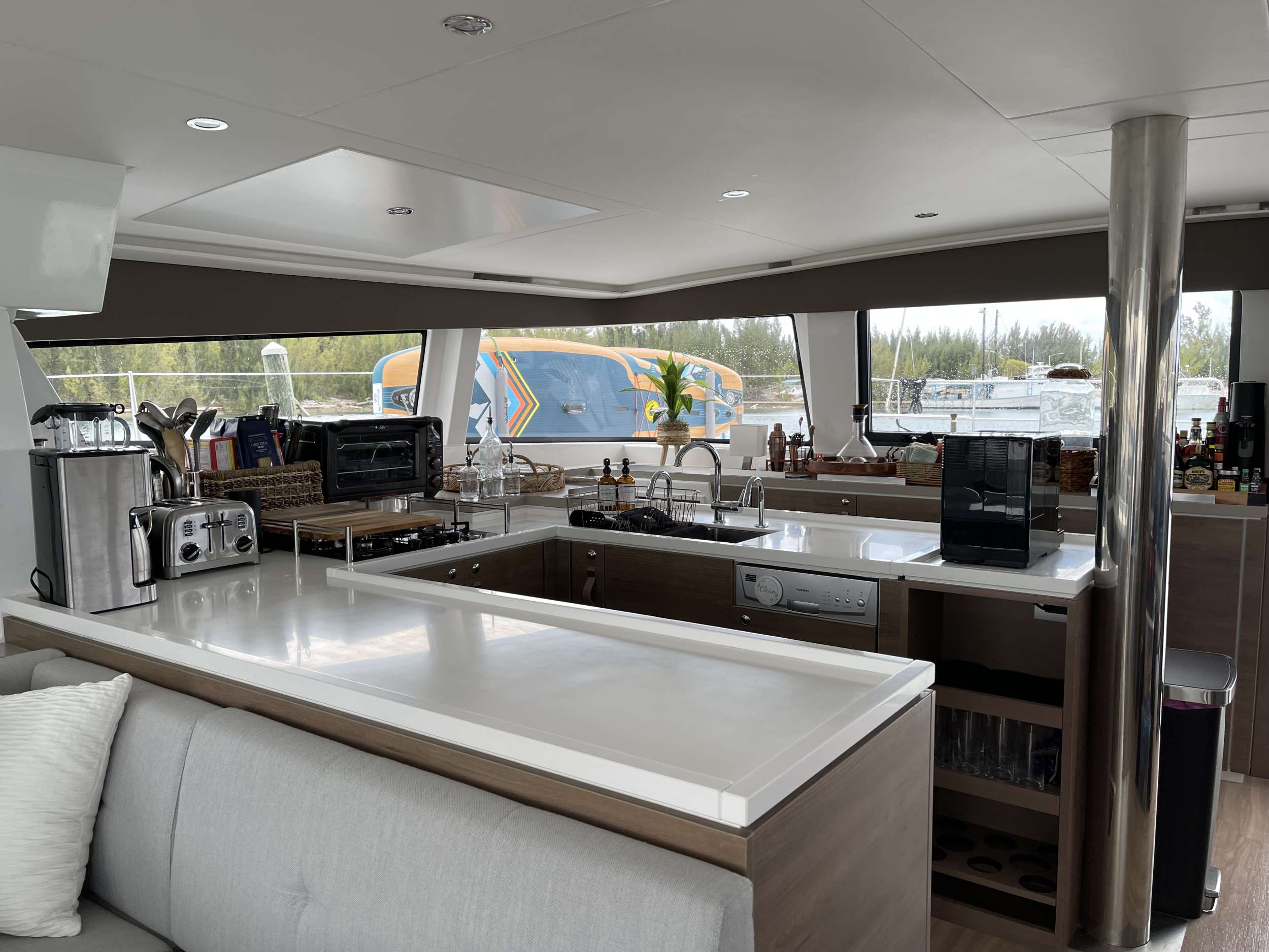 Catamaran Yacht 'NAUTI DOGS 5.4', 8 PAX, 3 Crew, 54.00 Ft, 16.00 Meters, Built 2022, Bali Catamarans