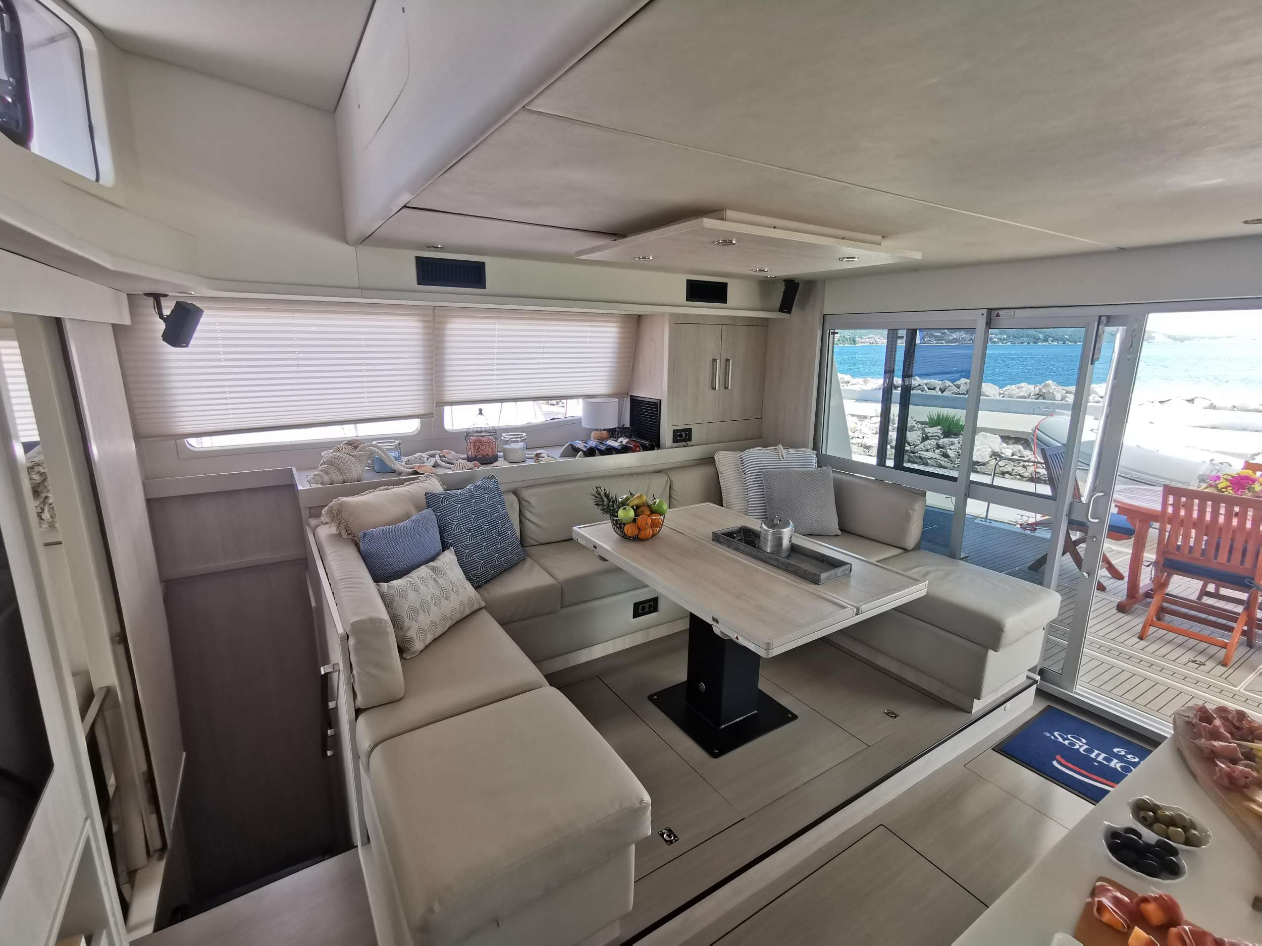 Catamaran Yacht 'DEEP BLUE', 8 PAX, 2 Crew, 58.00 Ft, 17.00 Meters, Built 2016, Leopard, Refit Year 2021