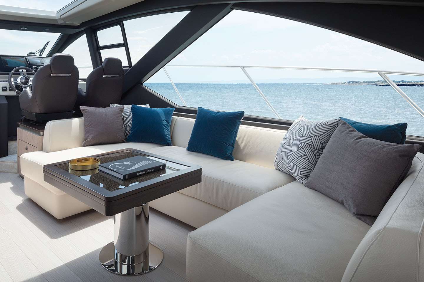 Motor Yacht 'AZIMUT S6 LEDA', 6 PAX, 2 Crew, 59.00 Ft, 18.00 Meters, Built 2022, Azimut