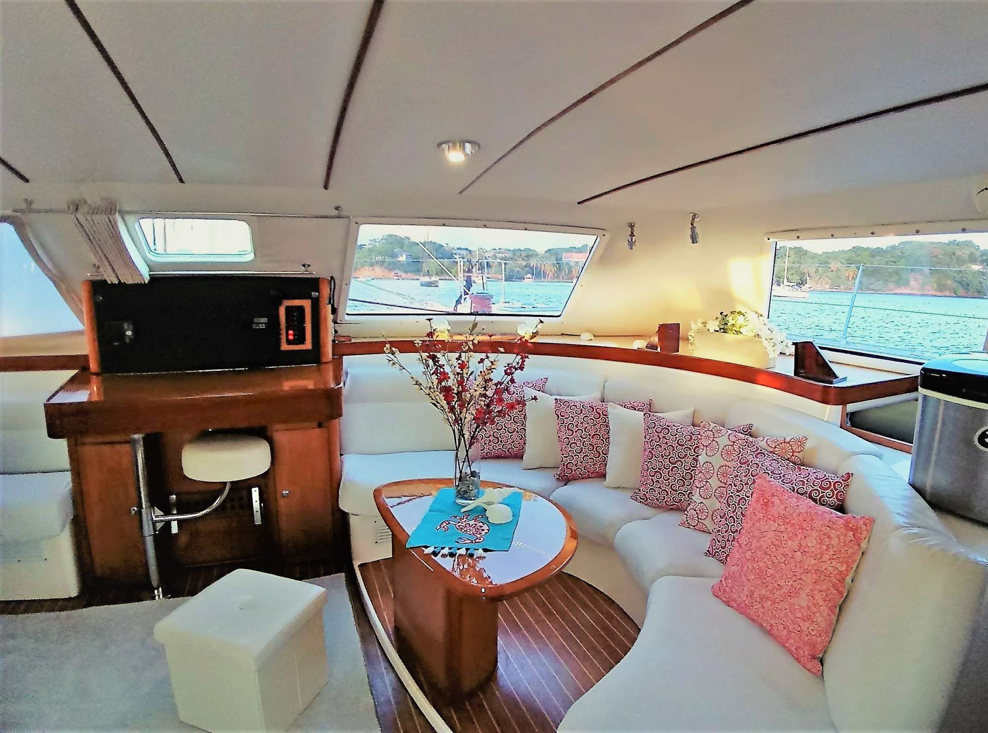 Catamaran Yacht 'VISION' Main Salon, 6 PAX, 2 Crew, 57.00 Ft, 17.00 Meters, Built 1991, Lagoon, Refit Year rebuilt 2005, refit 2023