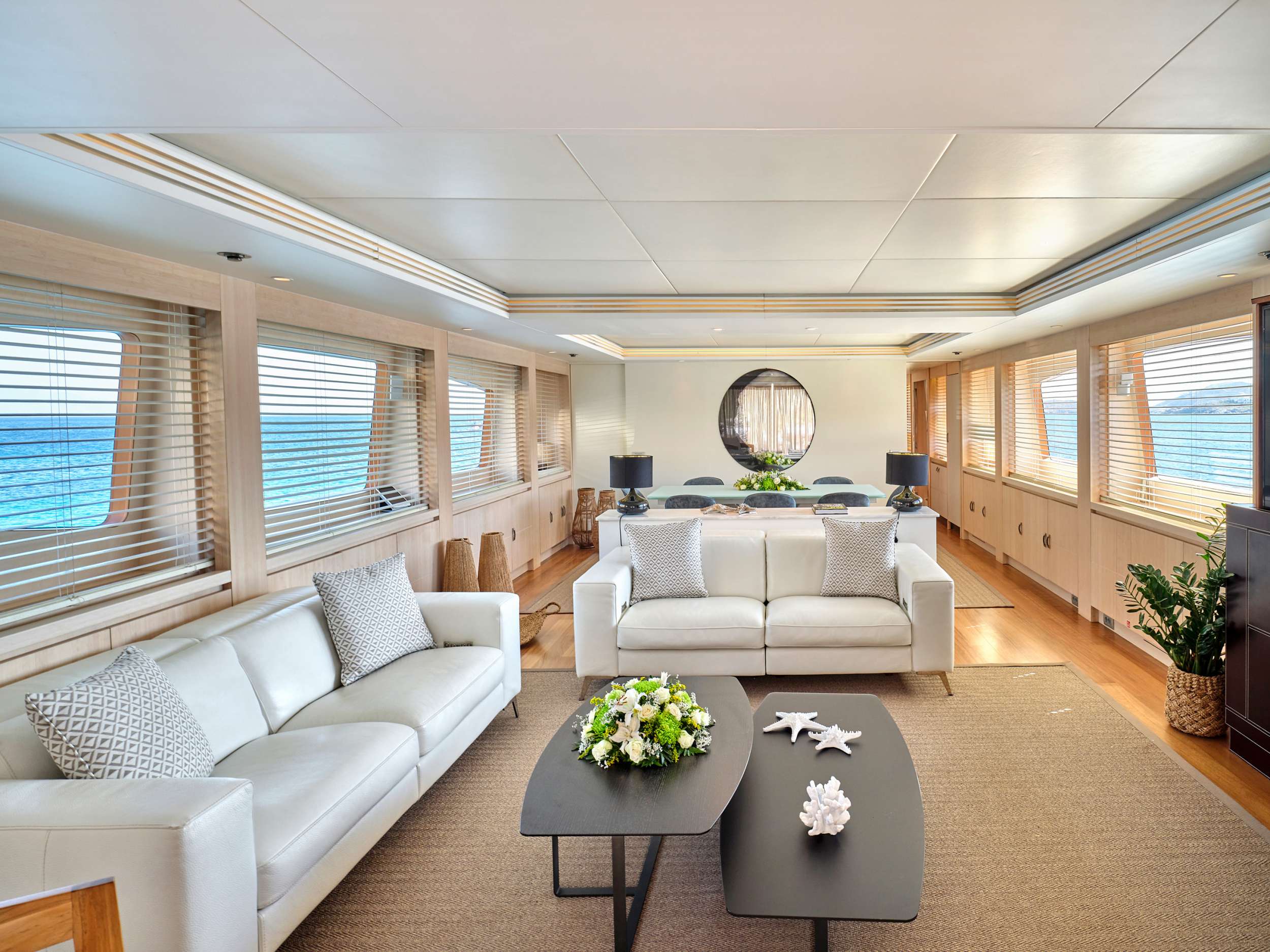 Motor Yacht 'WHITE KNIGHT' Salon 1, 12 PAX, 8 Crew, 129.00 Ft, 39.00 Meters, Built 2008, Maiora, Refit Year 2015