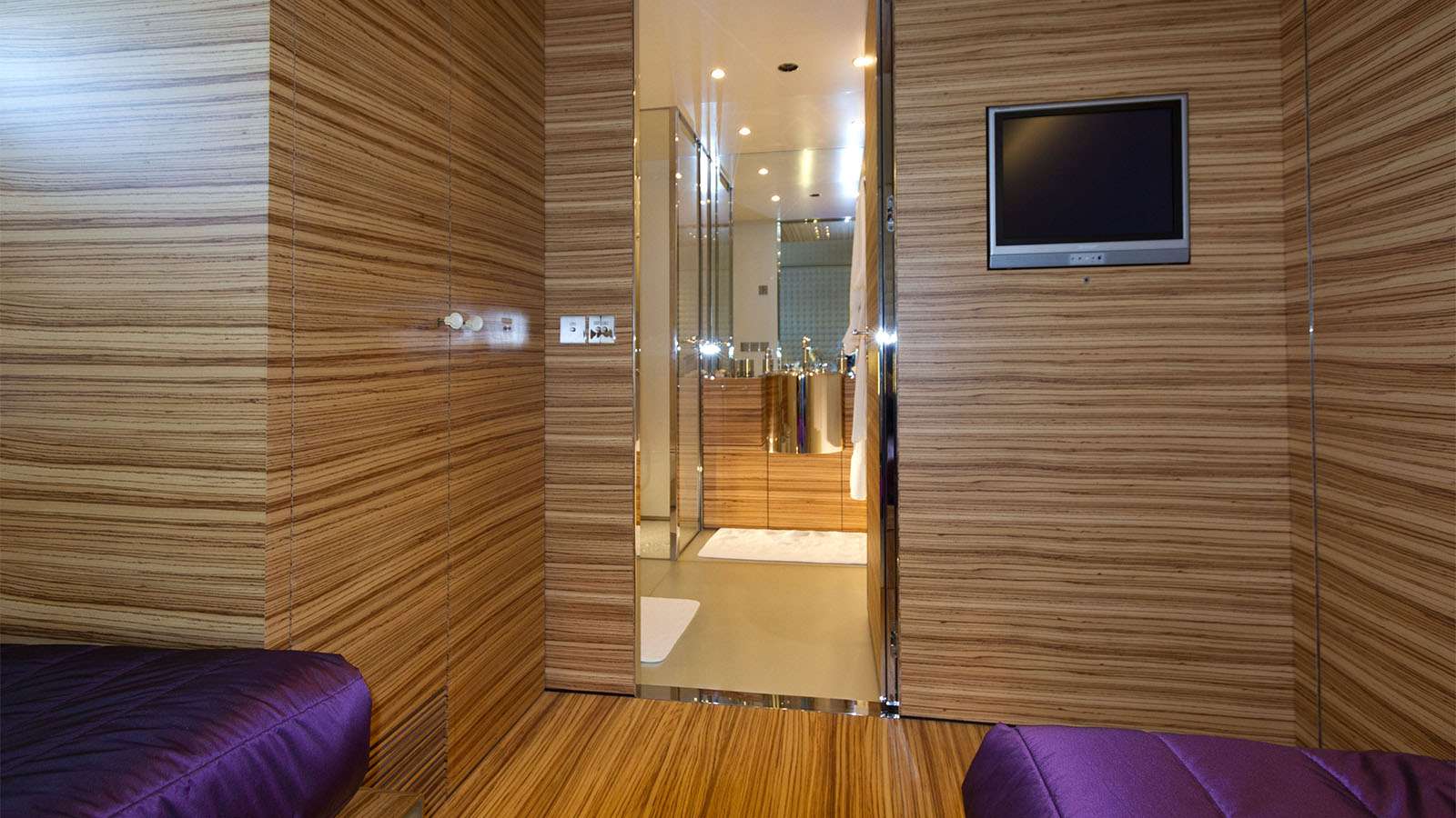 Motor Yacht 'MABROUK', 12 PAX, 130.00 Ft, 39.00 Meters, Built 2004, Cantieri di Pisa, Italy, Refit Year 2012