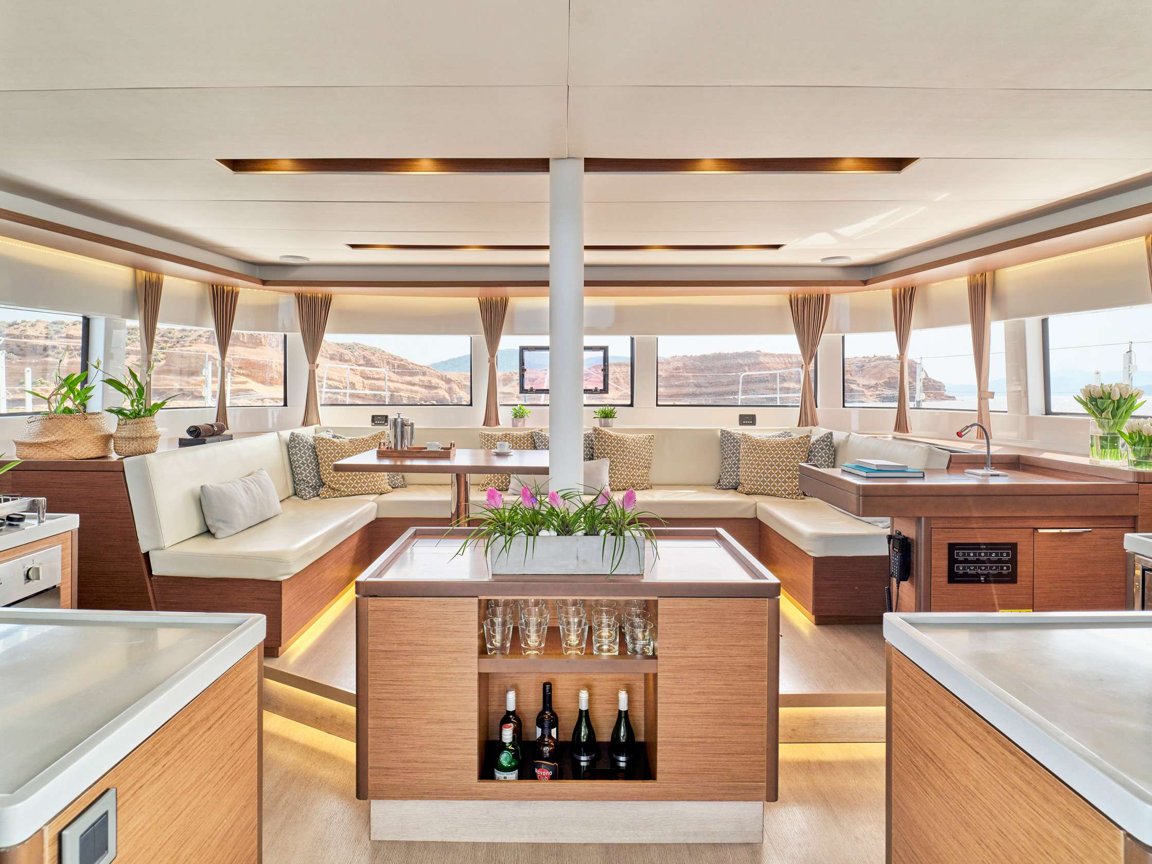 Catamaran Yacht 'ANDIAMO', 10 PAX, 2 Crew, 48.00 Ft, 14.00 Meters, Built 2019, Lagoon