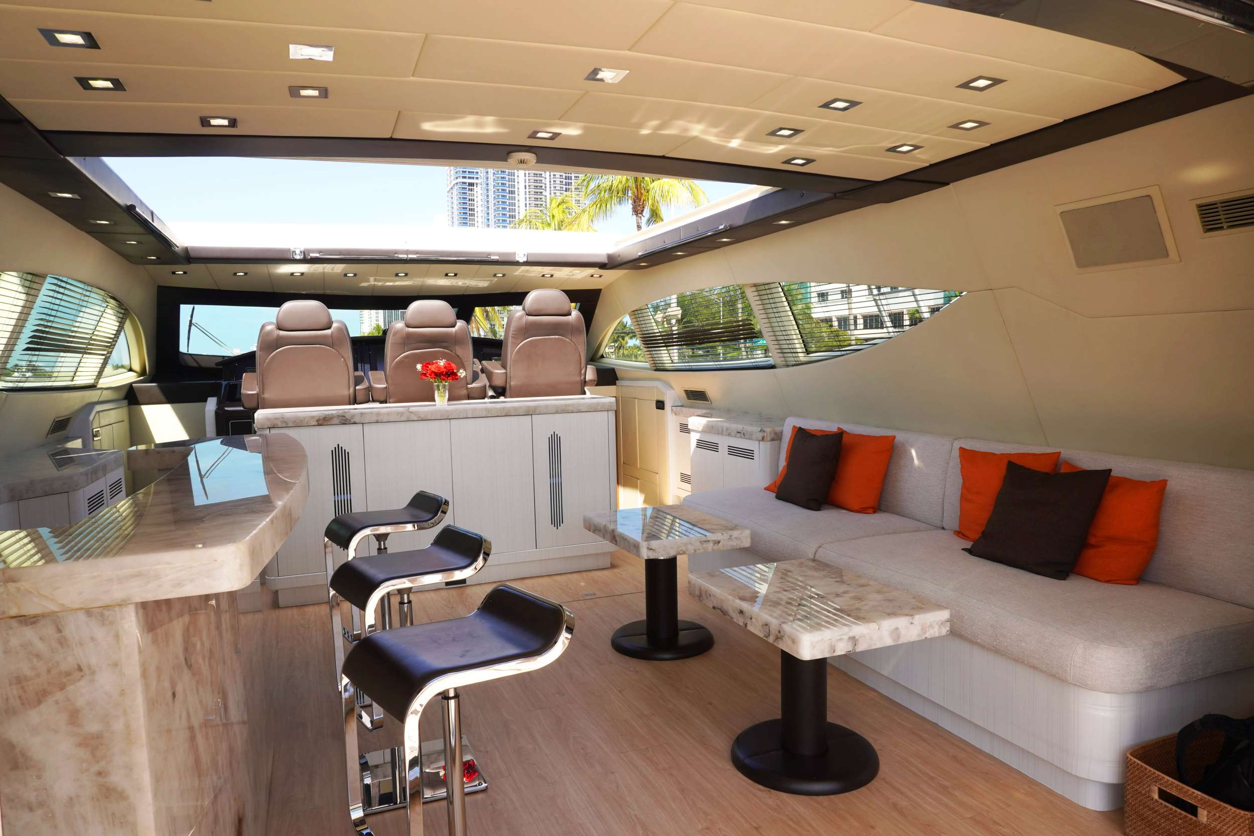 Motor Yacht 'MANGUSTA 105'', 10 PAX, 4 Crew, 104.00 Ft, 32.00 Meters, Built 2007, Mangusta, Refit Year 2015