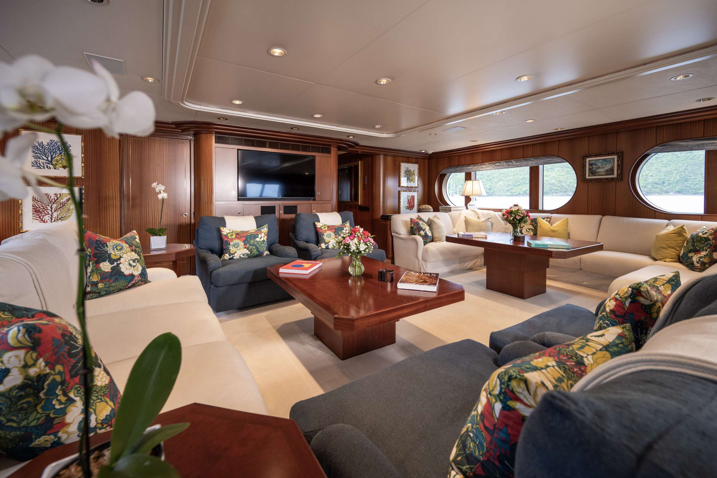 Motor Yacht 'NEVER ENOUGH', 10 PAX, 7 Crew, 140.00 Ft, 42.00 Meters, Built 1992, Feadship, Refit Year 2019