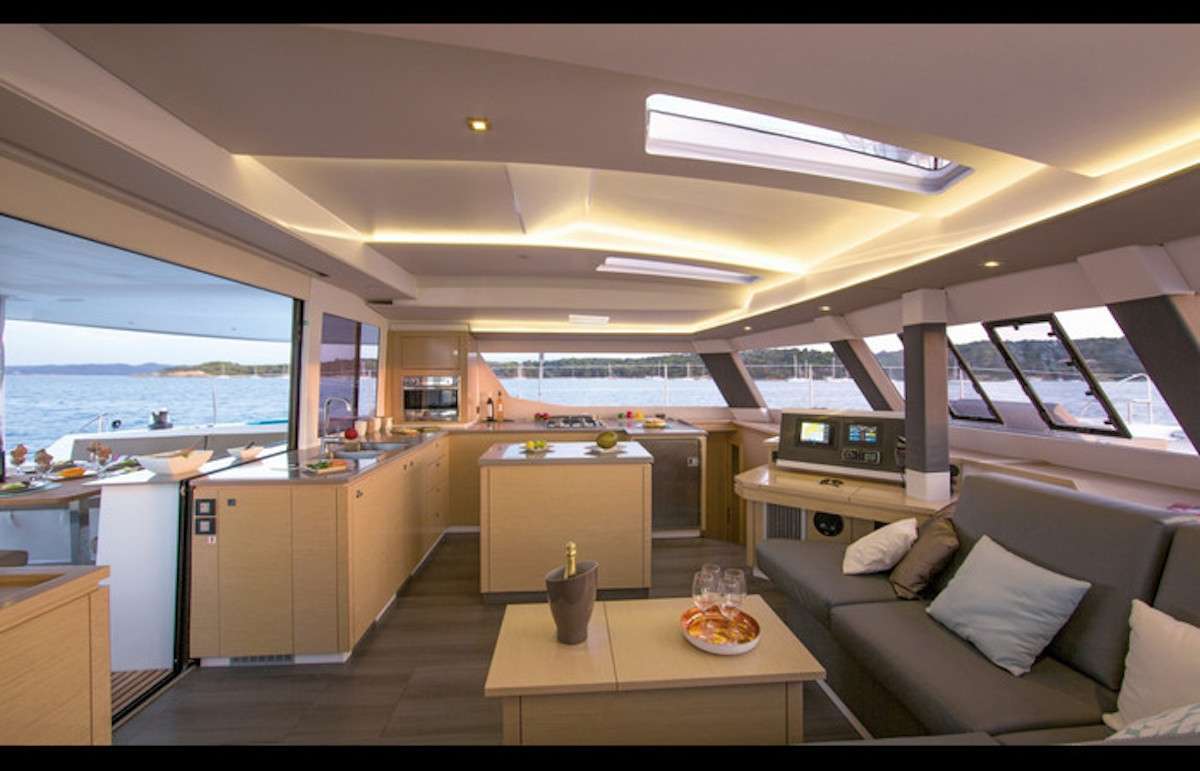 Catamaran Yacht 'LIBRA 50' Salon, 8 PAX, 2 Crew, 50.00 Ft, 15.00 Meters, Built 2020, Fountaine Pajot