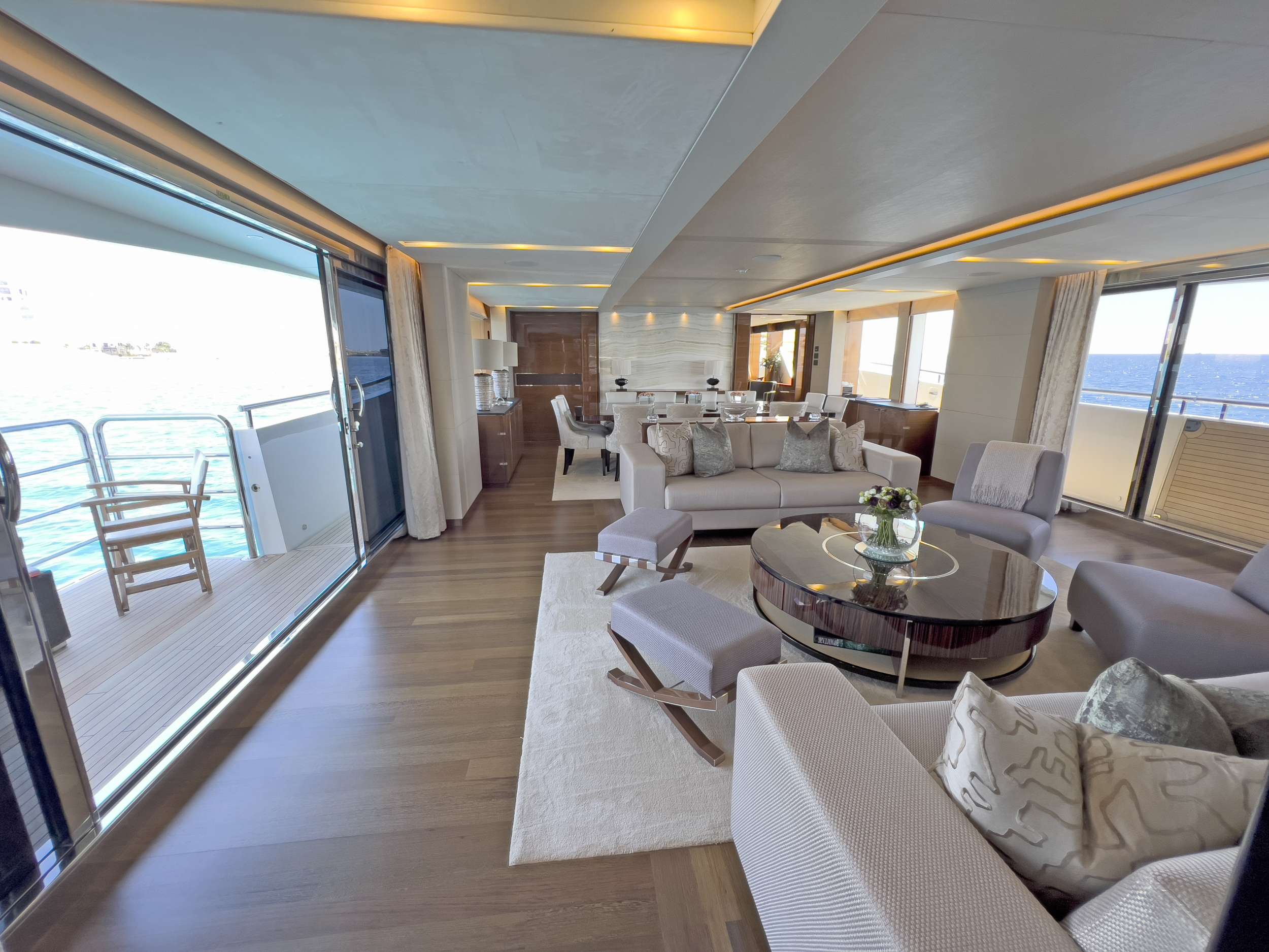 Motor Yacht 'LE VERSEAU', 10 PAX, 131.00 Ft, 40.00 Meters, Built 2016, Princess, UK