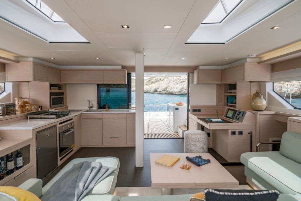 Catamaran Yacht 'ESPERANCE', 10 PAX, 54.00 Ft, 16.00 Meters, Built 2023, Lagoon