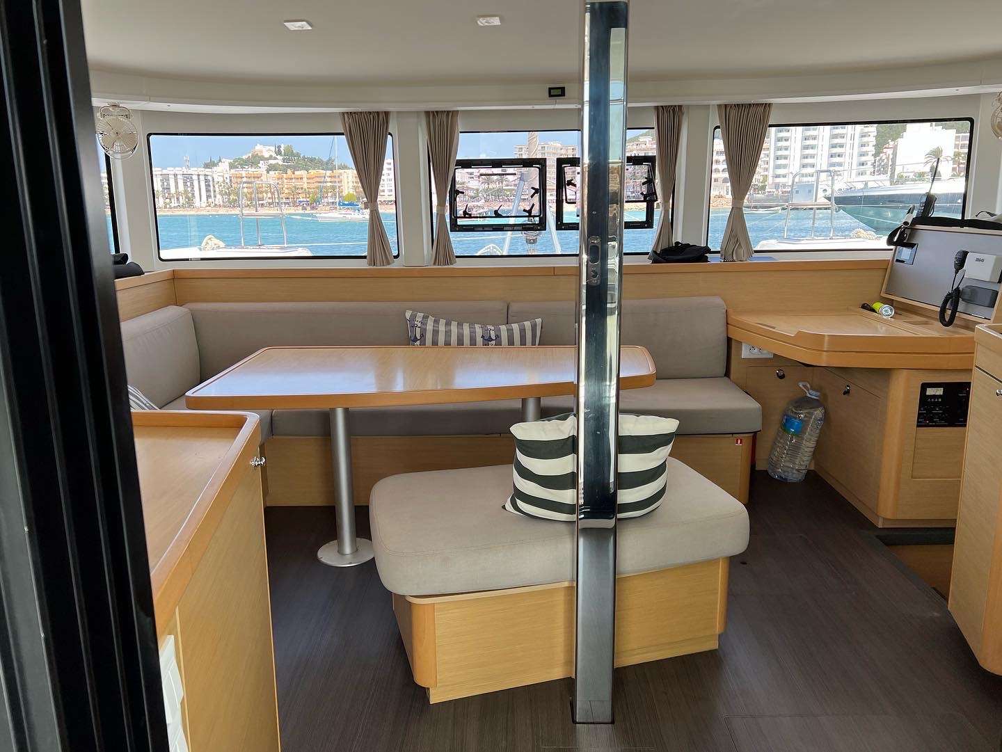 Catamaran Yacht 'MARES', 10 PAX, 42.00 Ft, 12.00 Meters, Built 2018, Lagoon, Refit Year 2023