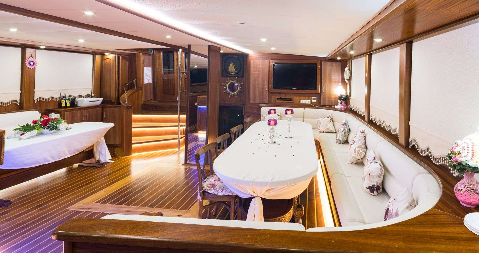 Sailing Yacht 'S NUR TAYLAN', 18 PAX, 6 Crew, 114.00 Ft, 35.00 Meters, Built 2013, Custom, Refit Year 2021 - now with fly bridge