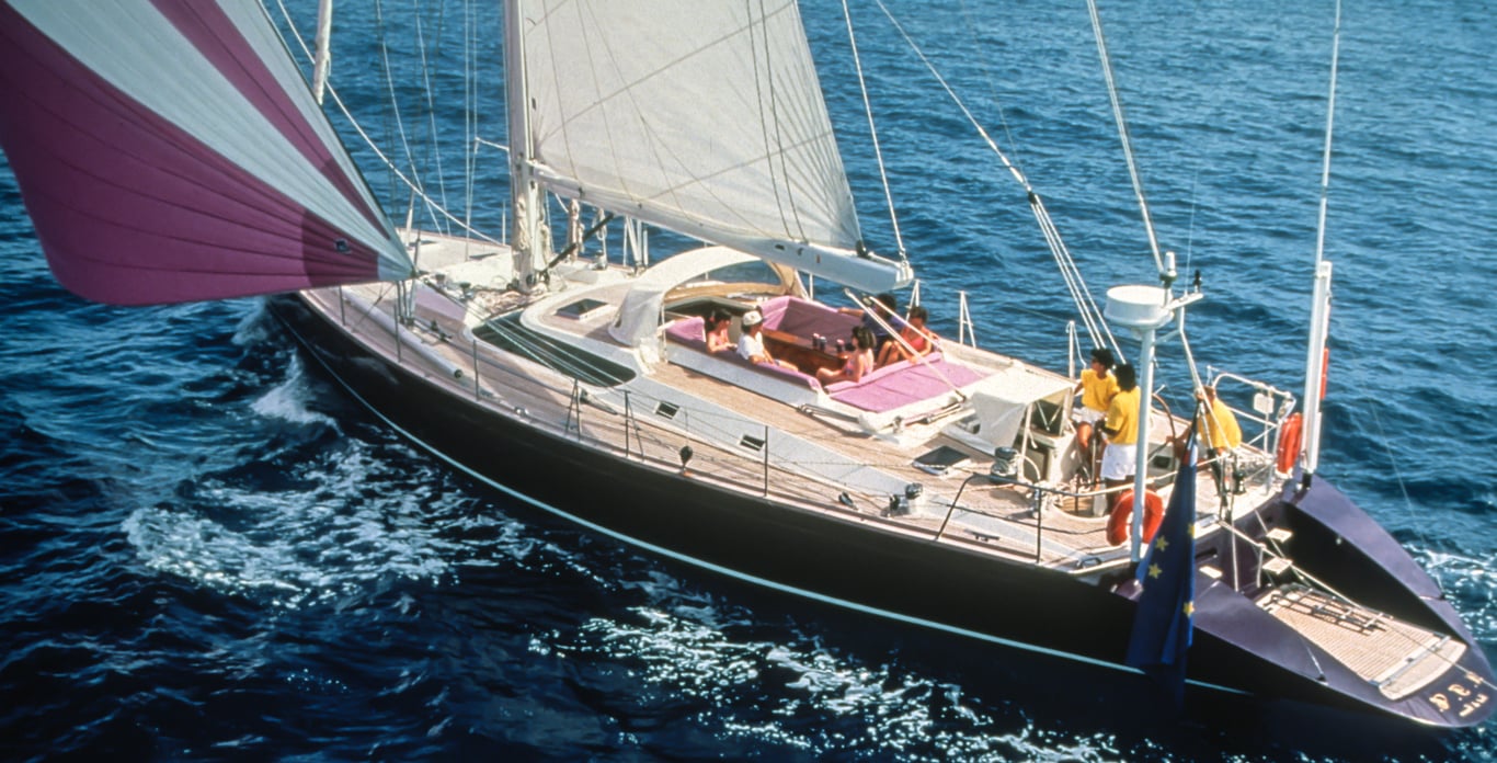 sailing yacht charter vacation