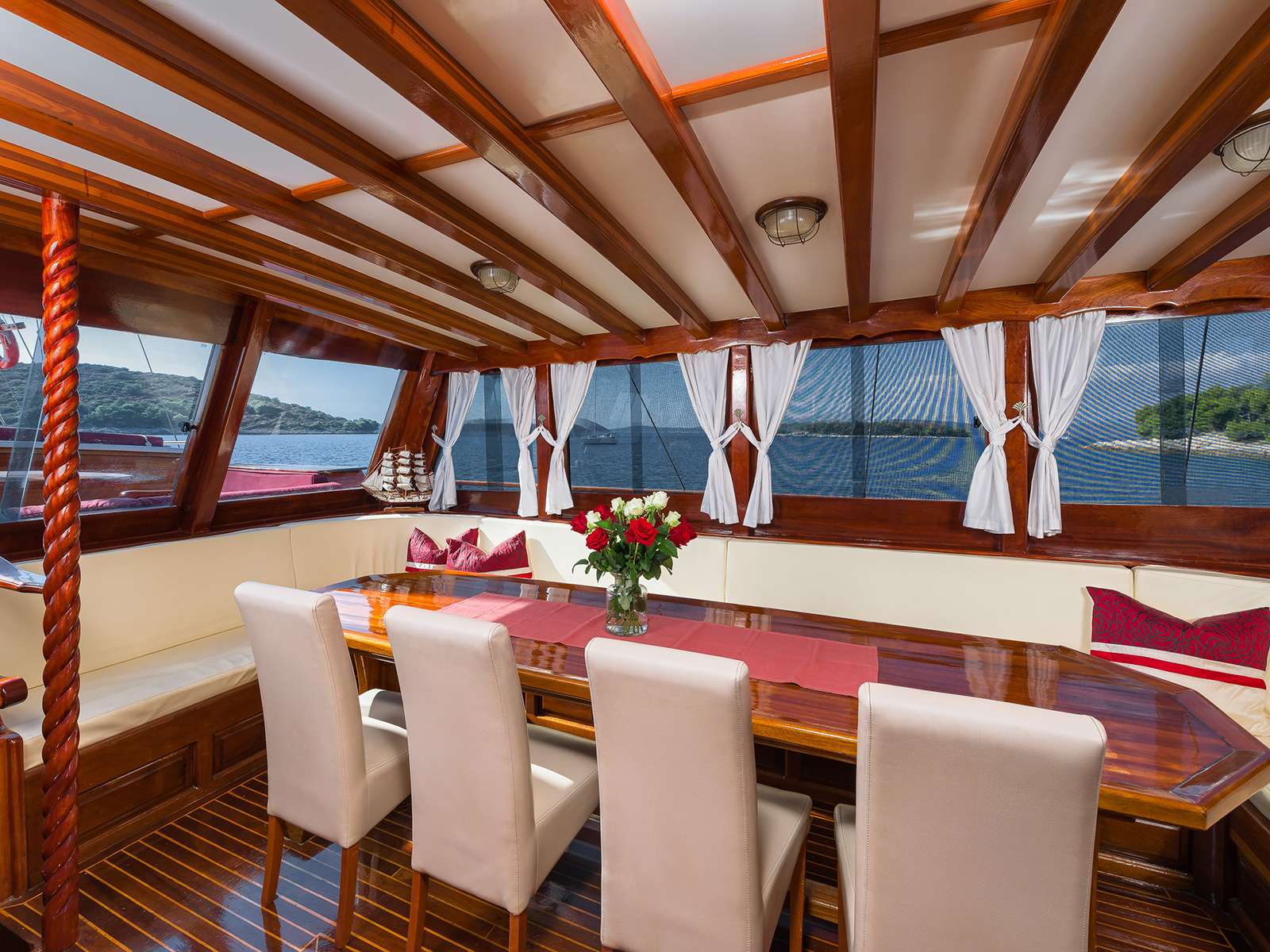 Sailing Yacht 'GULET CROATIA', 14 PAX, 104.00 Ft, 32.00 Meters, Built 1998, Custom, Refit Year 2017