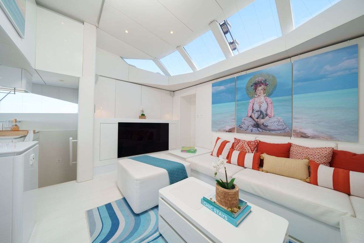 Catamaran Yacht 'ROYAL RITA' Salon, 8 PAX, 4 Crew, 78.00 Ft, 23.00 Meters, Built 2016, Sunreef Yachts, Refit Year 2022