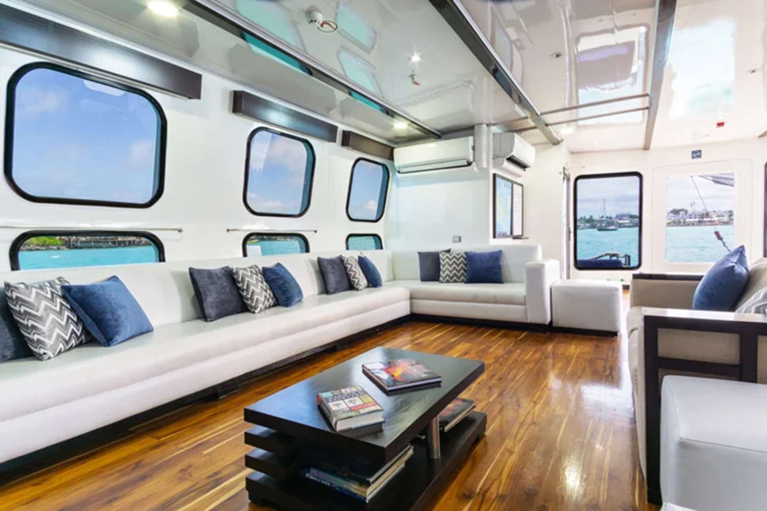 Motor Yacht 'NATURAL PARADISE' LOUNGE, 16 PAX, 11 Crew, 111.00 Ft, 33.00 Meters, Built 2016, Not Available, Refit Year 2023