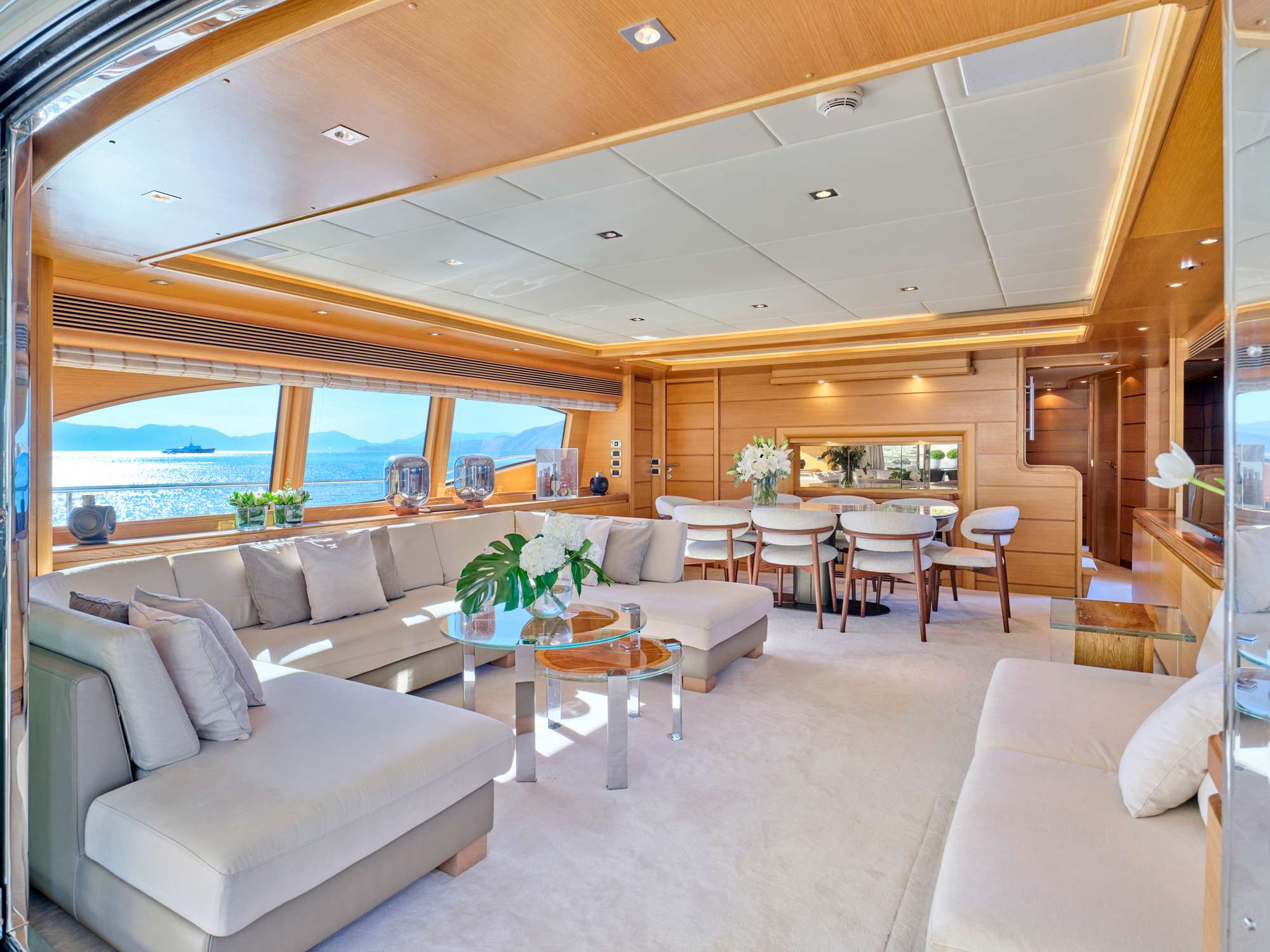 Motor Yacht 'SEVEN S', 12 PAX, 5 Crew, 97.00 Ft, 29.00 Meters, Built 2007, Ferretti, Refit Year 2021