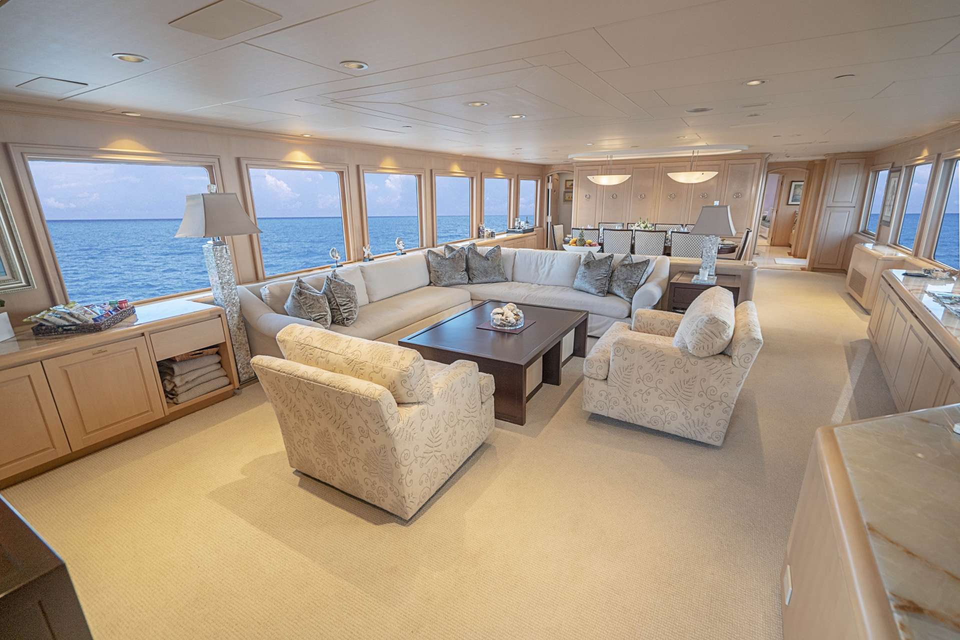 Motor Yacht 'CHERISH II' Main Salon, 8 PAX, 6 Crew, 120.00 Ft, 36.00 Meters, Built 1995, Christensen, Refit Year 2021
