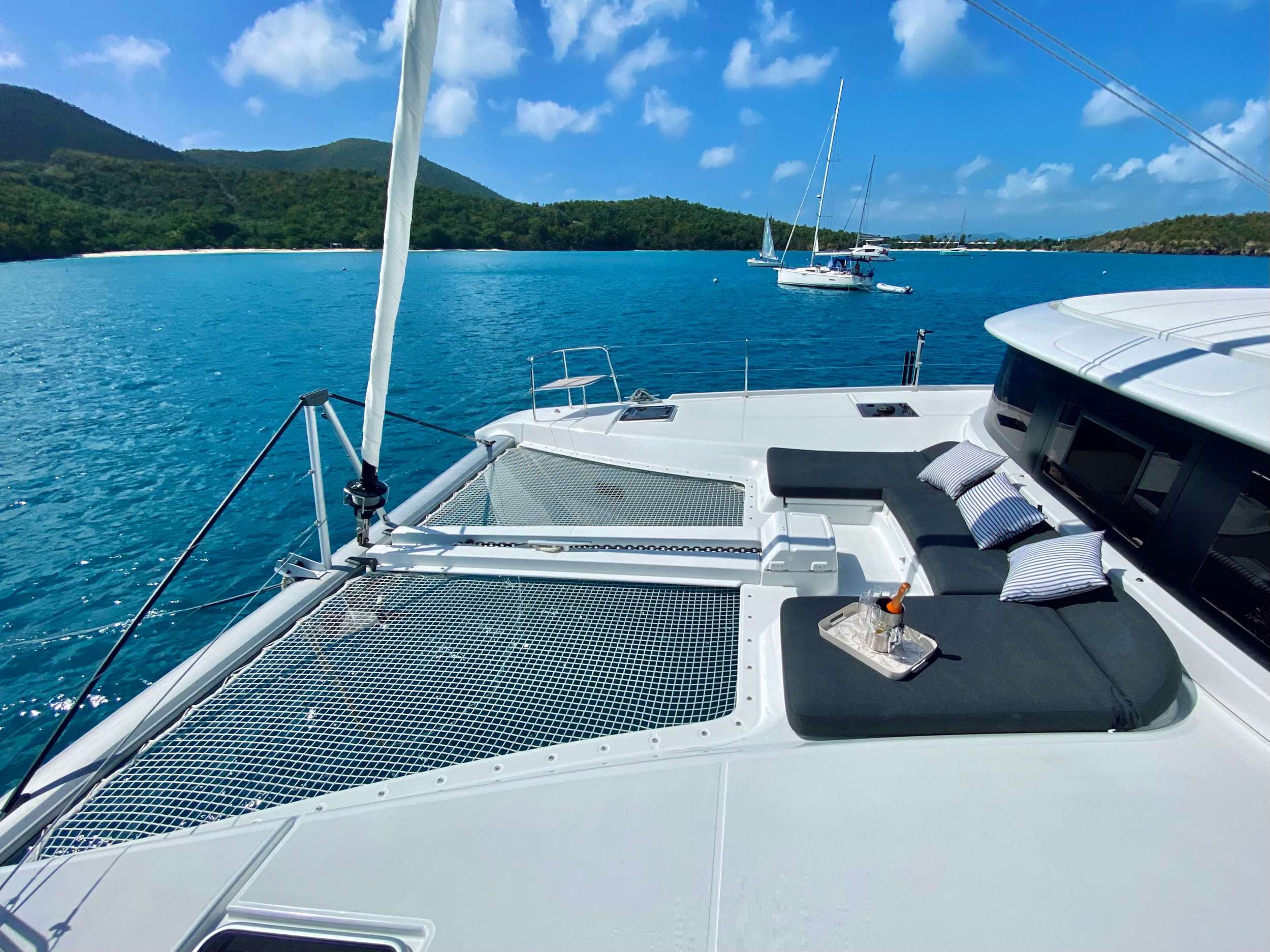 Catamaran Yacht 'EASIR II', 6 PAX, 2 Crew, 46.00 Ft, 14.00 Meters, Built 2020, Lagoon