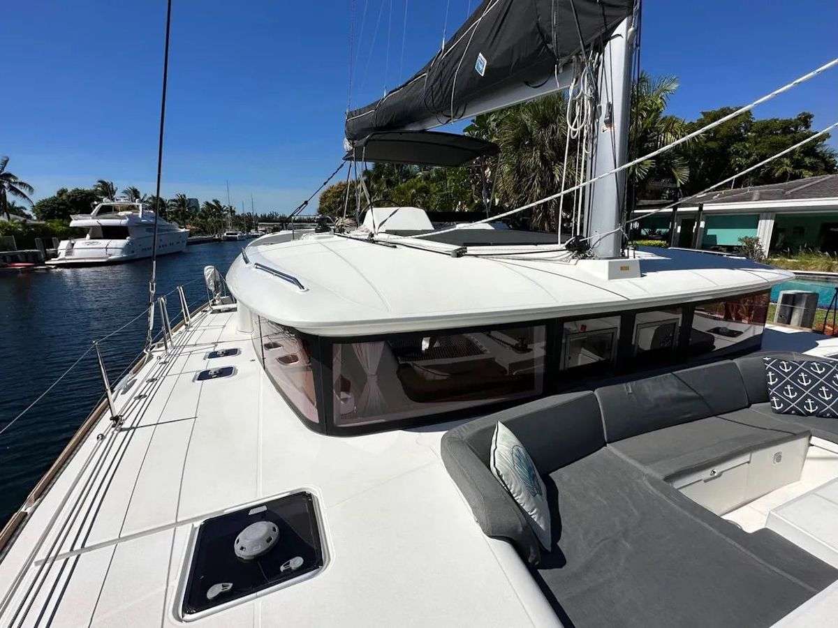 Catamaran Yacht 'LEAF CHASER', 6 PAX, 1 Crew, 45.00 Ft, 13.00 Meters, Built 2019, Lagoon