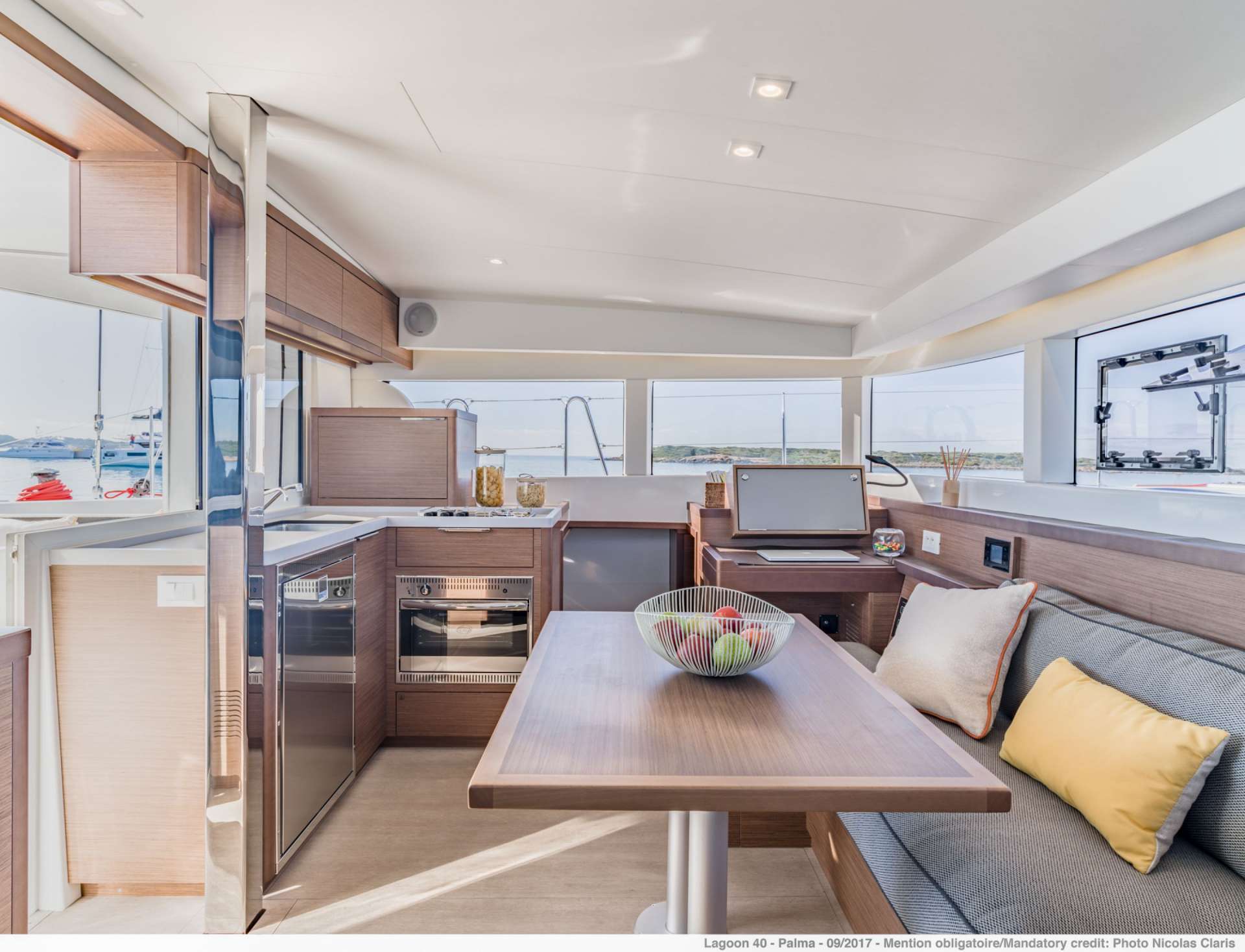 Catamaran Yacht 'SAMANÀ', 10 PAX, 38.00 Ft, 11.00 Meters, Built 2019, Lagoon