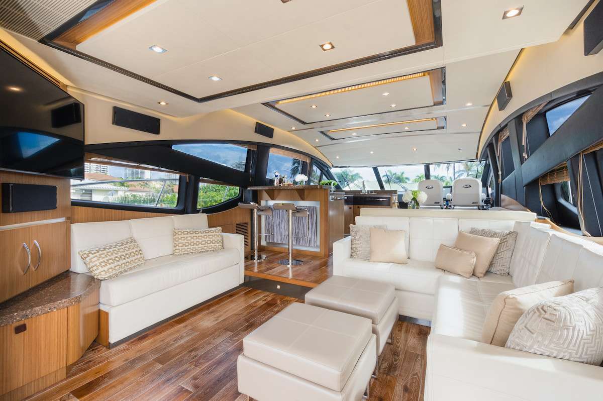 Motor Yacht 'THINK ITS HIS', 8 PAX, 65.00 Ft, 19.00 Meters, Built 2016, Sea Ray