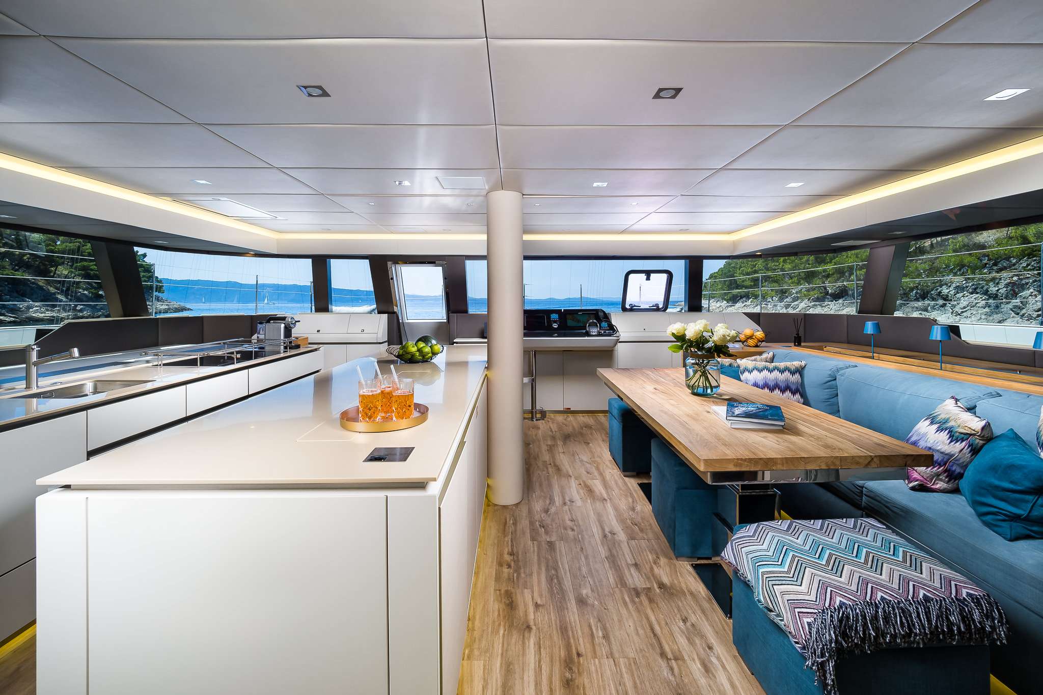 Catamaran Yacht 'VULPINO' SALON, 8 PAX, 3 Crew, 60.00 Ft, 18.00 Meters, Built 2020, Sunreef Yachts