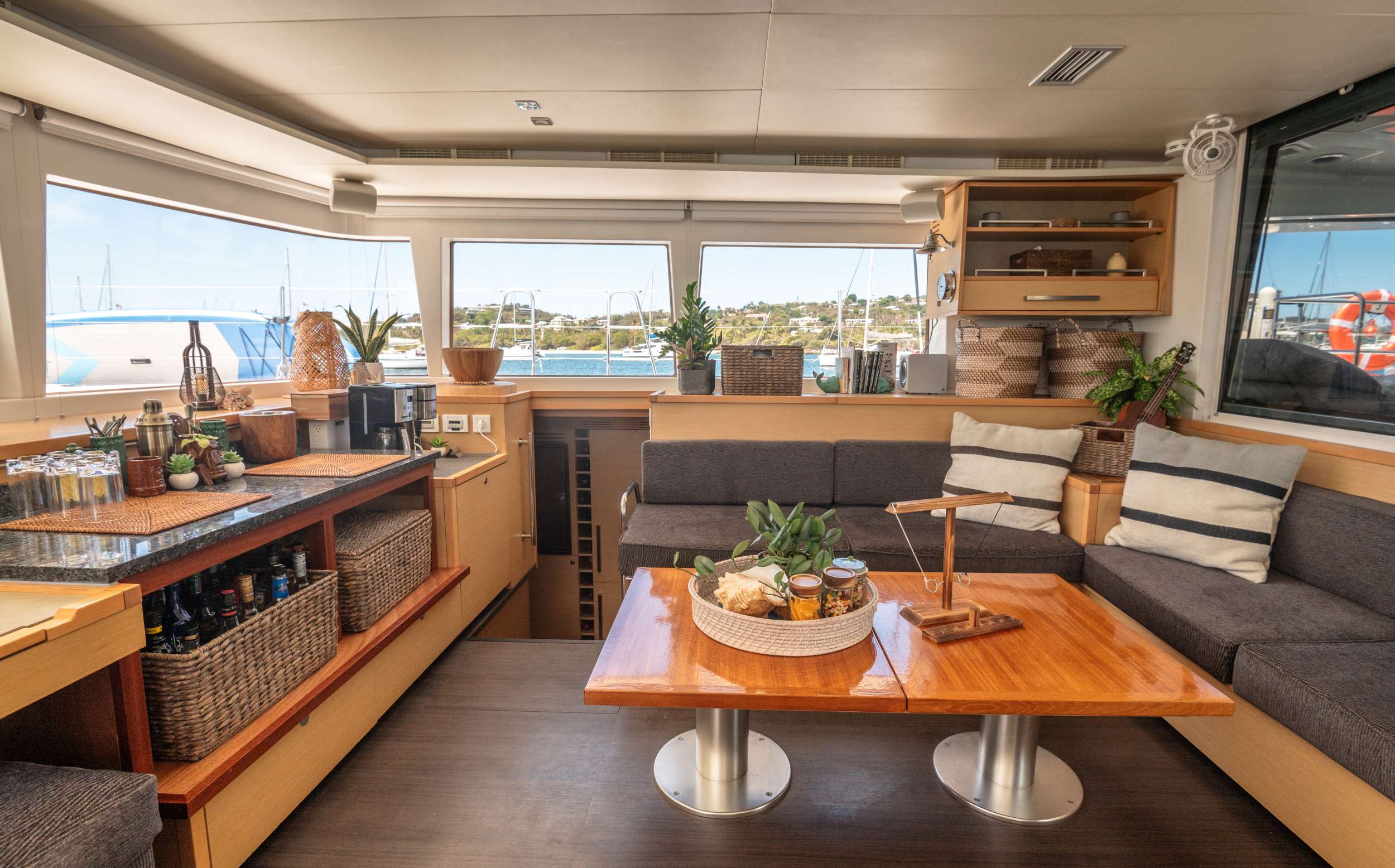 Catamaran Yacht 'BLUEWINDS', 8 PAX, 2 Crew, 56.00 Ft, 17.00 Meters, Built 2014, Lagoon