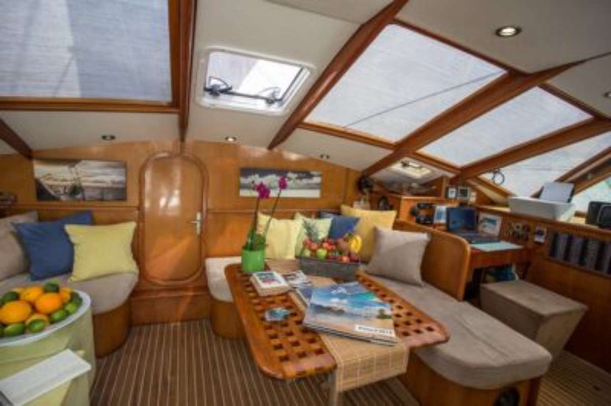 Catamaran Yacht 'BELLINE II', 6 PAX, 2 Crew, 48.00 Ft, 14.00 Meters, Built 1991, Privilege, Refit Year 1996 / 1999 / 2001 / 2005 / 2008/ 2012/2017/2021