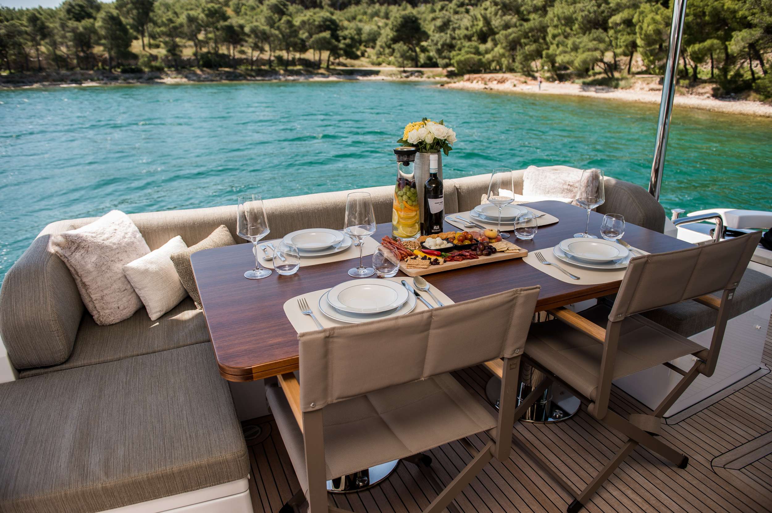 Motor Yacht 'ALYSS' Stern, 8 PAX, 2 Crew, 73.00 Ft, 22.00 Meters, Built 2018, Azimut