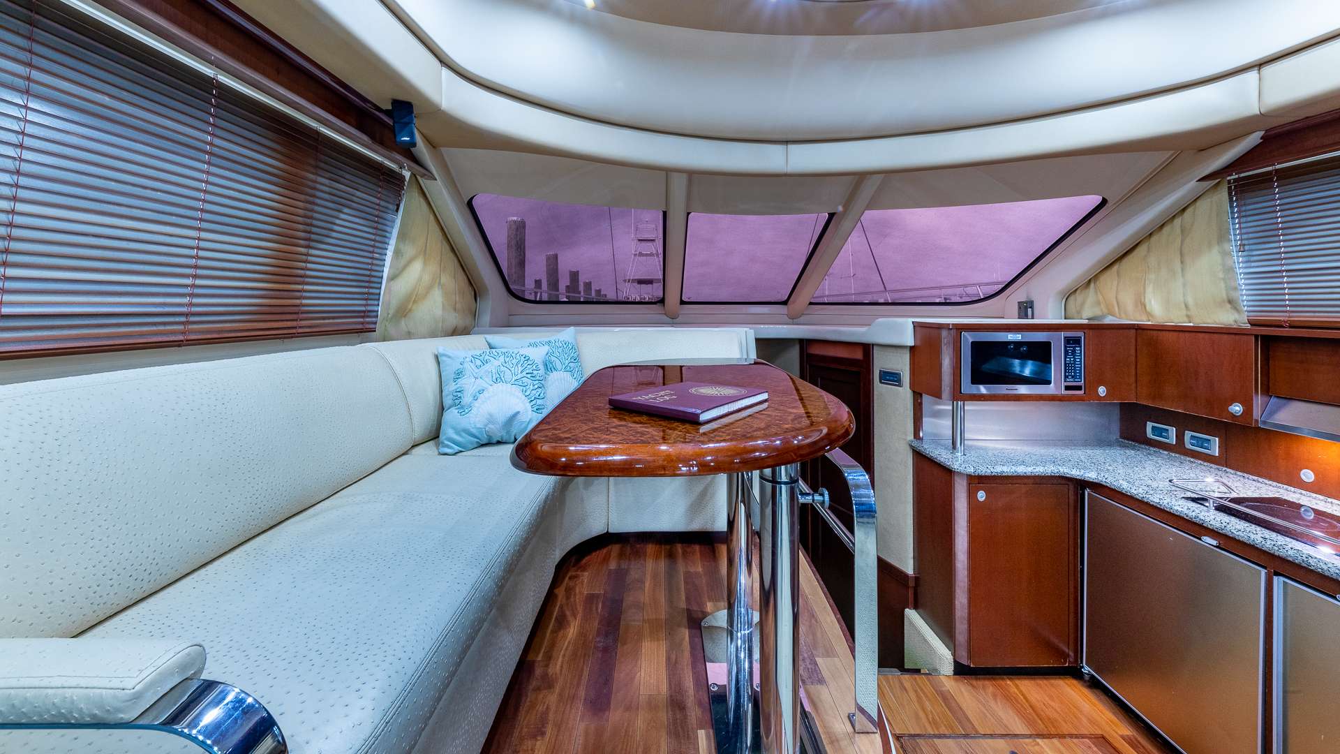 Motor Yacht 'FUN CLUB', 6 PAX, 58.00 Ft, 17.00 Meters, Built 2008, Sea Ray, Refit Year 2021