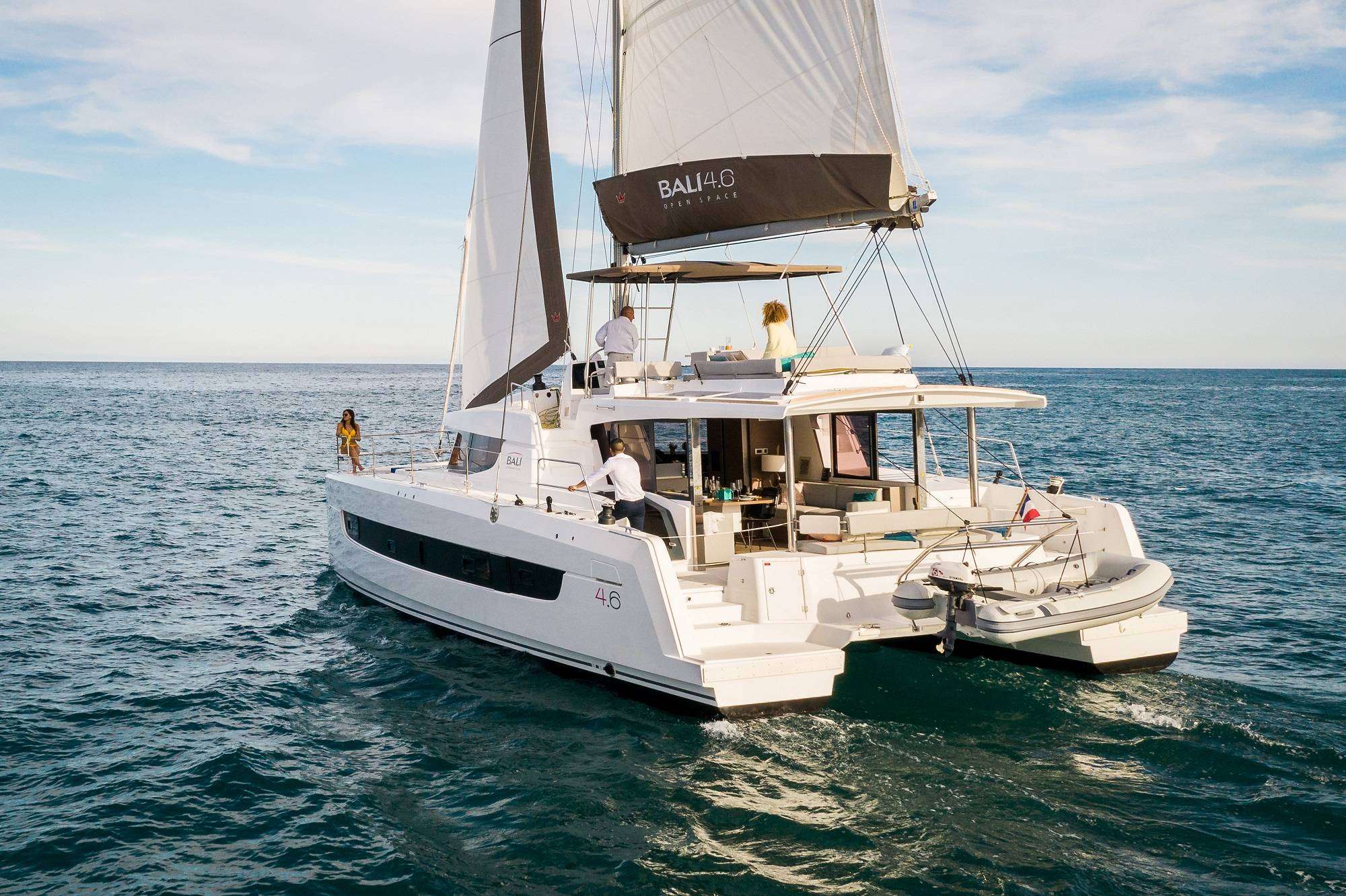 Catamaran Yacht 'SOLAR WINDS', 6 PAX, 2 Crew, 49.00 Ft, 14.00 Meters, Built 2023, Bali Catamarans