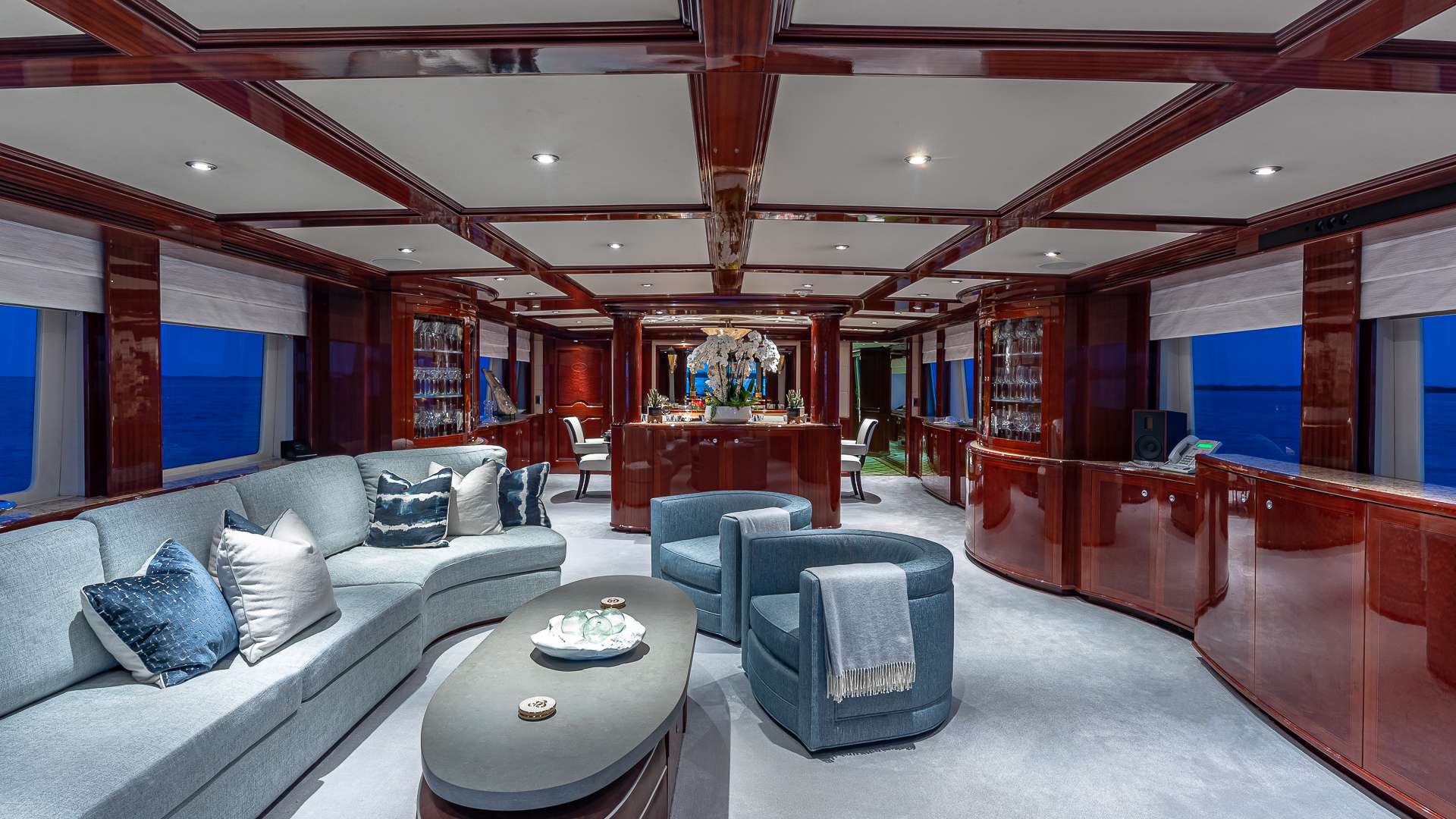 Motor Yacht 'KASHMIR' Main Salon, 12 PAX, 7 Crew, 133.00 Ft, 40.00 Meters, Built 2008, Splendor, Refit Year 2021