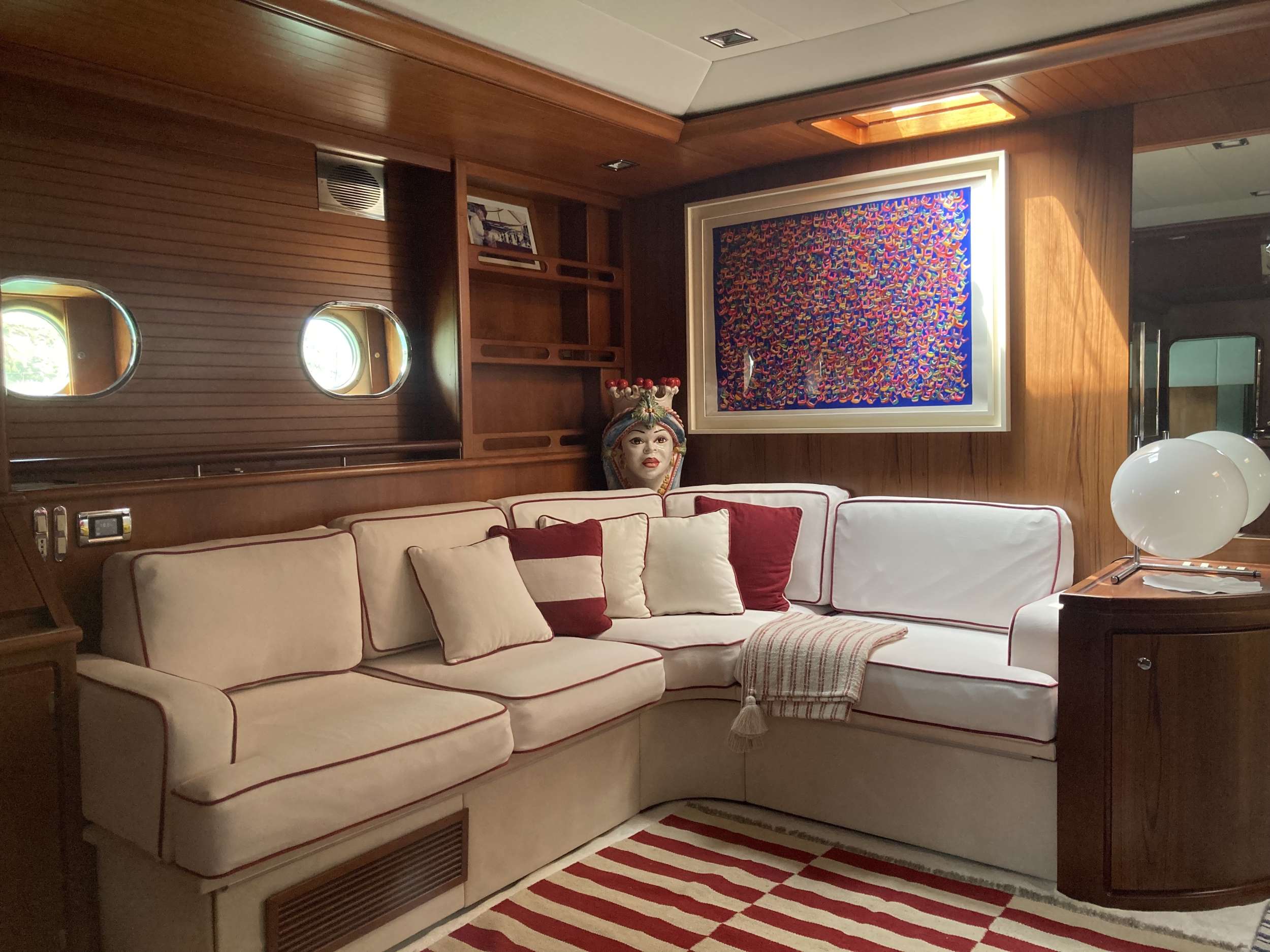 Sailing Yacht 'MALIZIA' Living area, 7 PAX, 3 Crew, 82.00 Ft, 25.00 Meters, Built 1989, Perini Navi, Refit Year 2021/2022