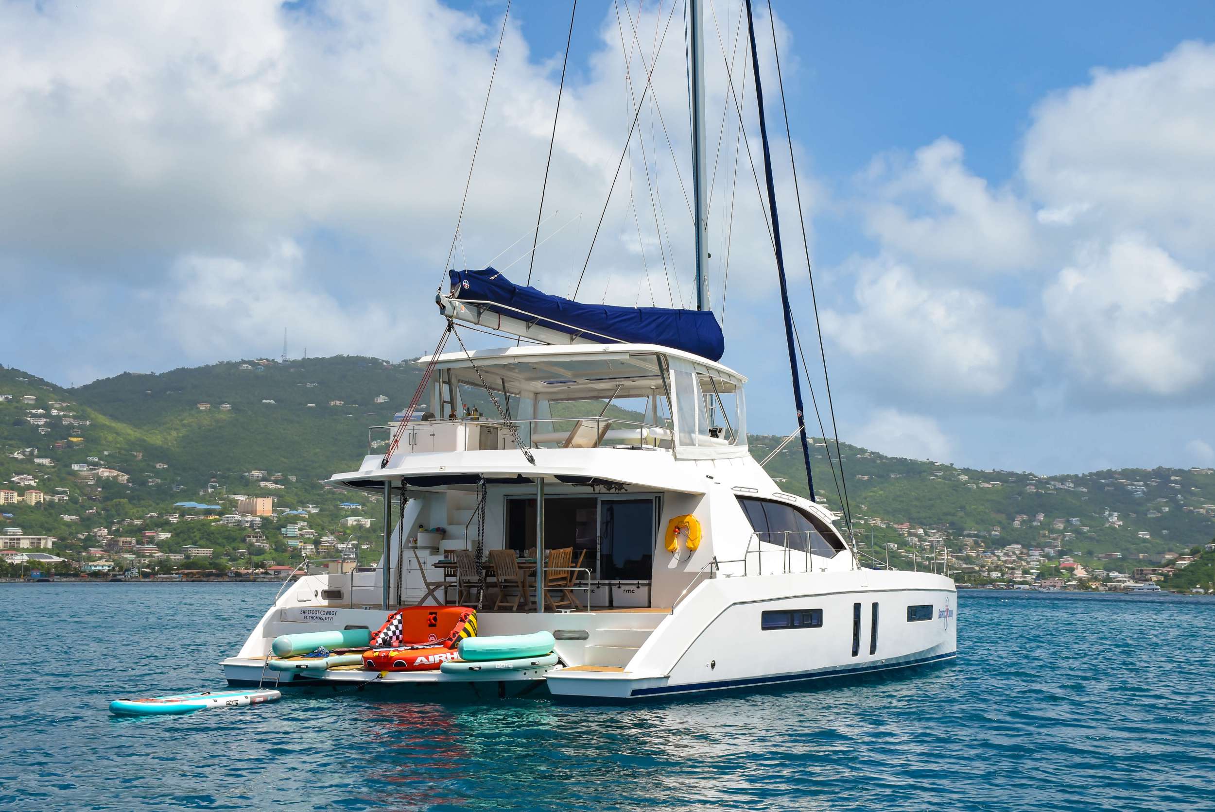 Catamaran Yacht 'BAREFOOT COWBOY', 10 PAX, 2 Crew, 58.00 Ft, 17.00 Meters, Built 2015, Leopard