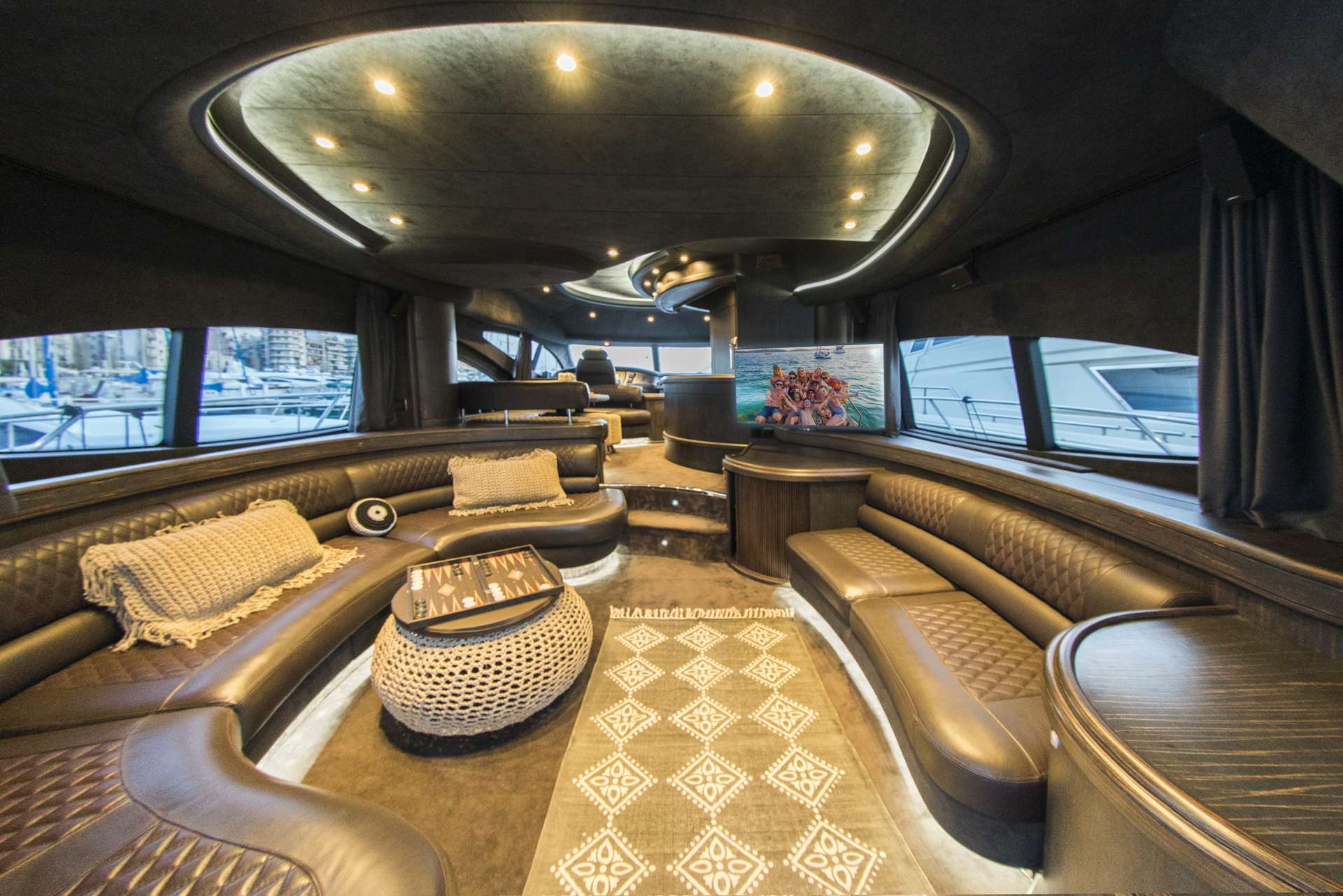 Motor Yacht 'MEDUSA' Saloon, 8 PAX, 4 Crew, 68.00 Ft, 20.00 Meters, Built 2005, Azimut, Refit Year 2019