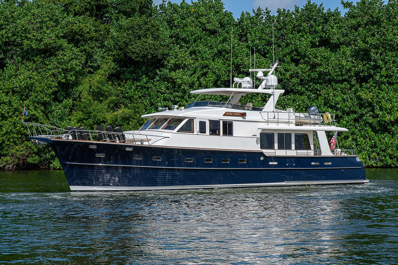 Motor Yacht 'ELLEON', 4 PAX, 2 Crew, 64.00 Ft, 19.00 Meters, Built 2003, GRAND BANKS, Refit Year 2021