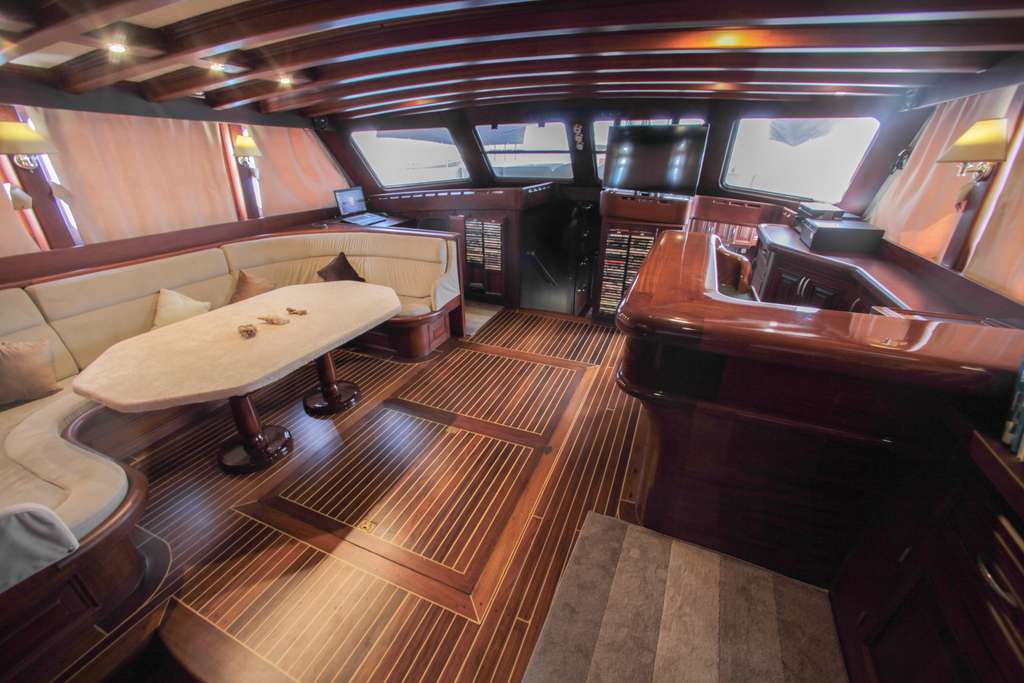 Motor Sailing Yacht 'AREA', 10 PAX, 88.00 Ft, 27.00 Meters, Built 2000, Custom, Refit Year 2022