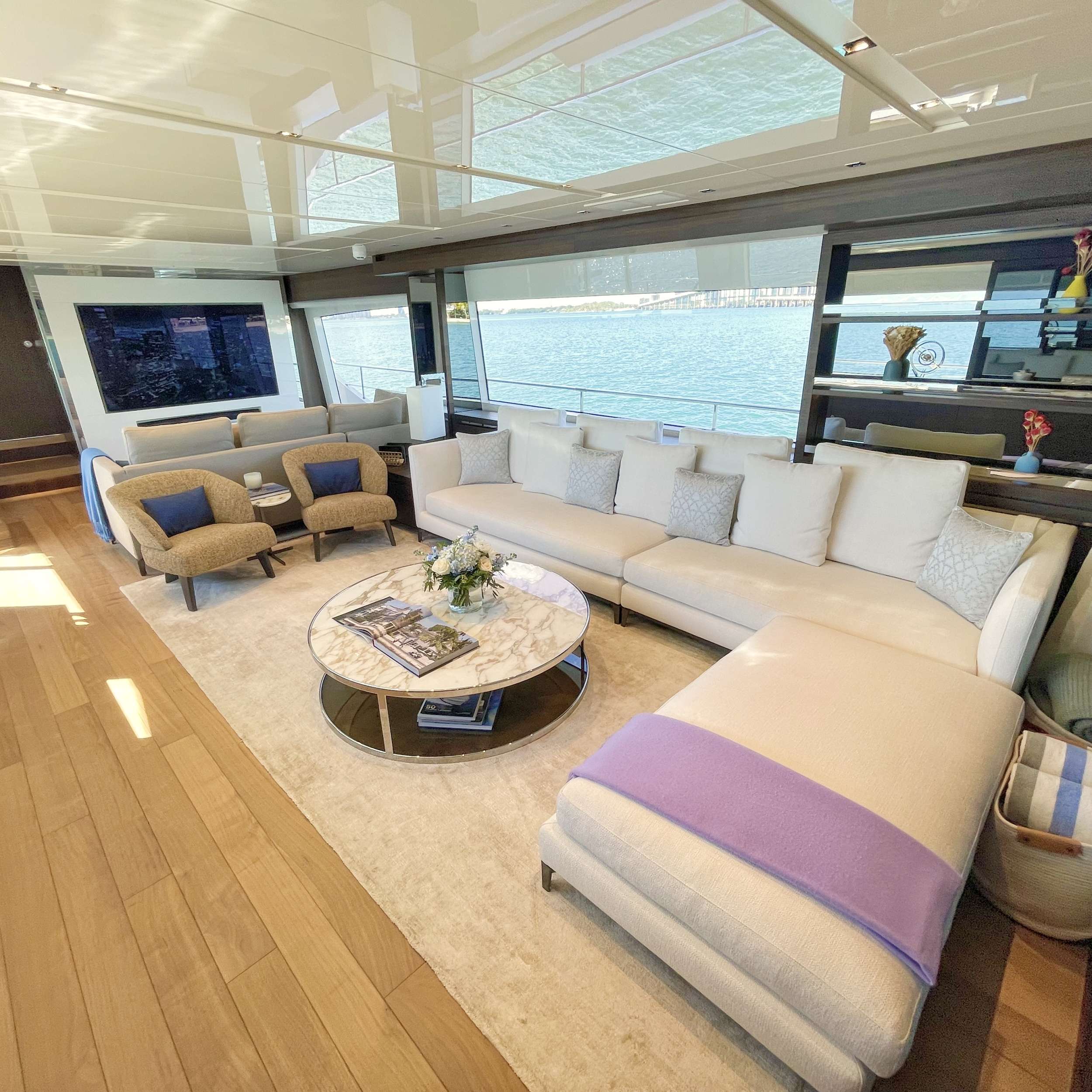 Motor Yacht 'C-DAZE' Main Salon, 8 PAX, 4 Crew, 87.00 Ft, 26.00 Meters, Built 2020, San Lorenzo