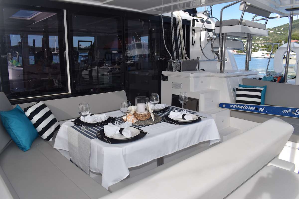 Catamaran Yacht 'BELIEVEN' Cockpit, 4 PAX, 2 Crew, 42.00 Ft, 12.00 Meters, Built 2021, Leopard