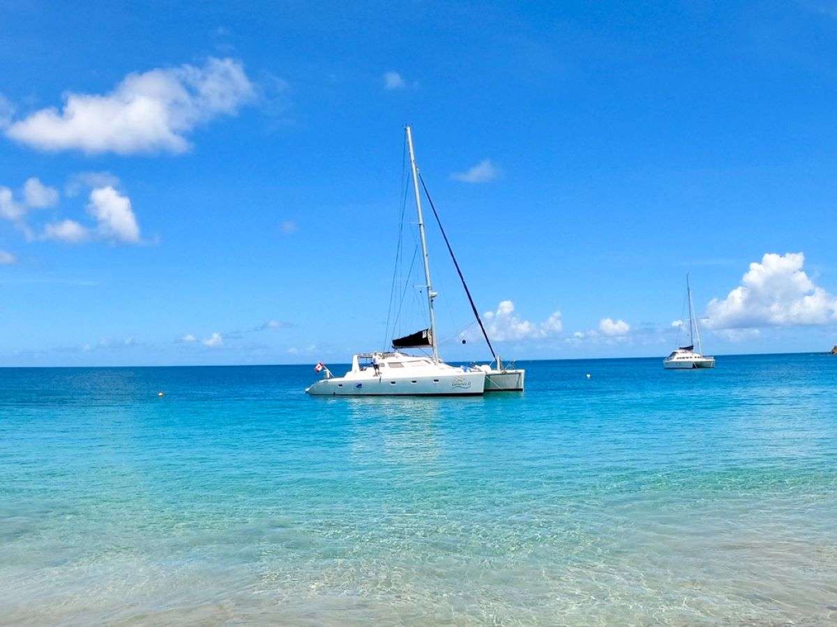 Catamaran Yacht 'GENESIS II', 6 PAX, 2 Crew, 50.00 Ft, 15.00 Meters, Built 2000, VOYAGE yacht, Refit Year 2016