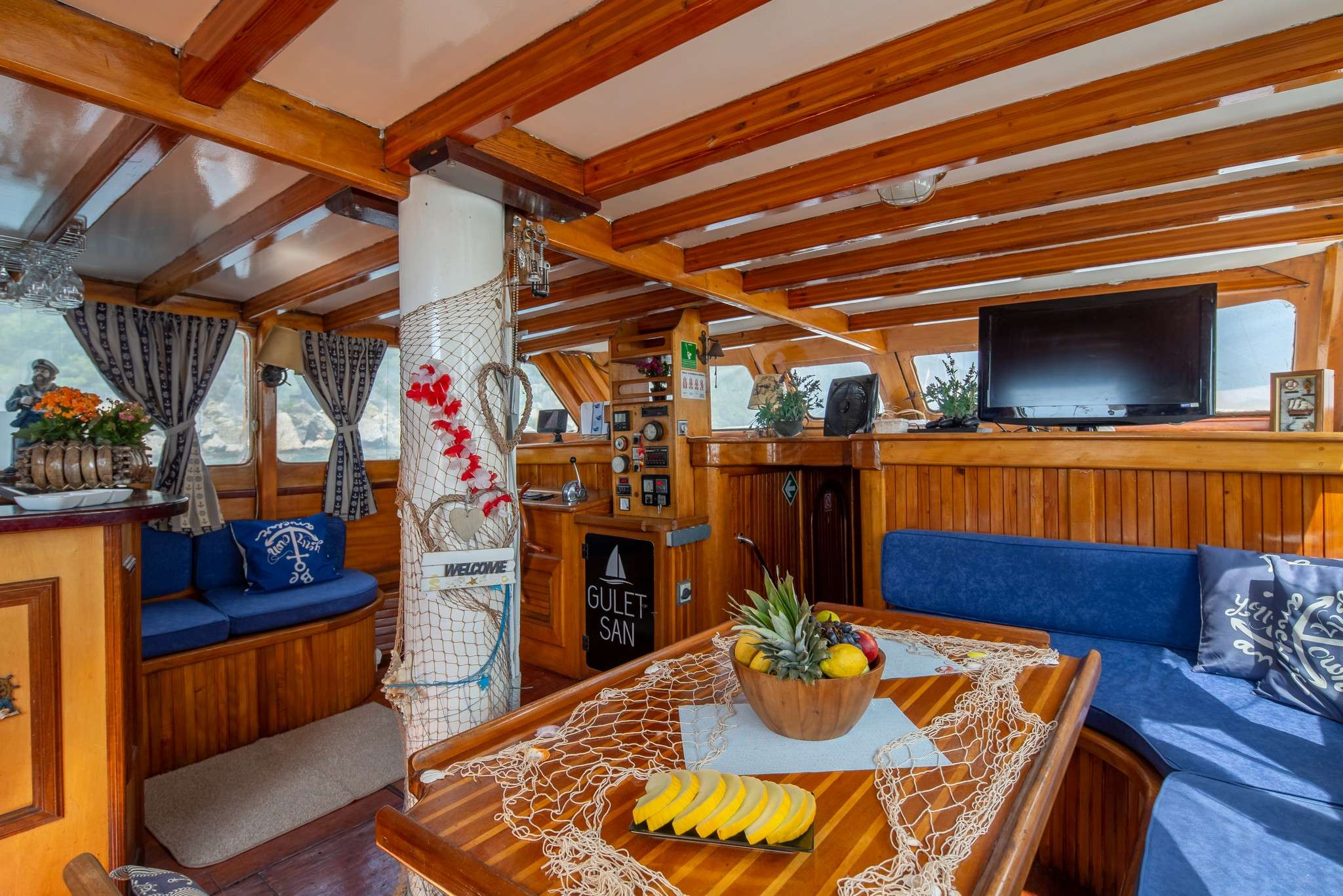 Motor Sailing Yacht 'SAN' salon, 14 PAX, 3 Crew, 72.00 Ft, 22.00 Meters, Built 1998, Custom, Refit Year 2020