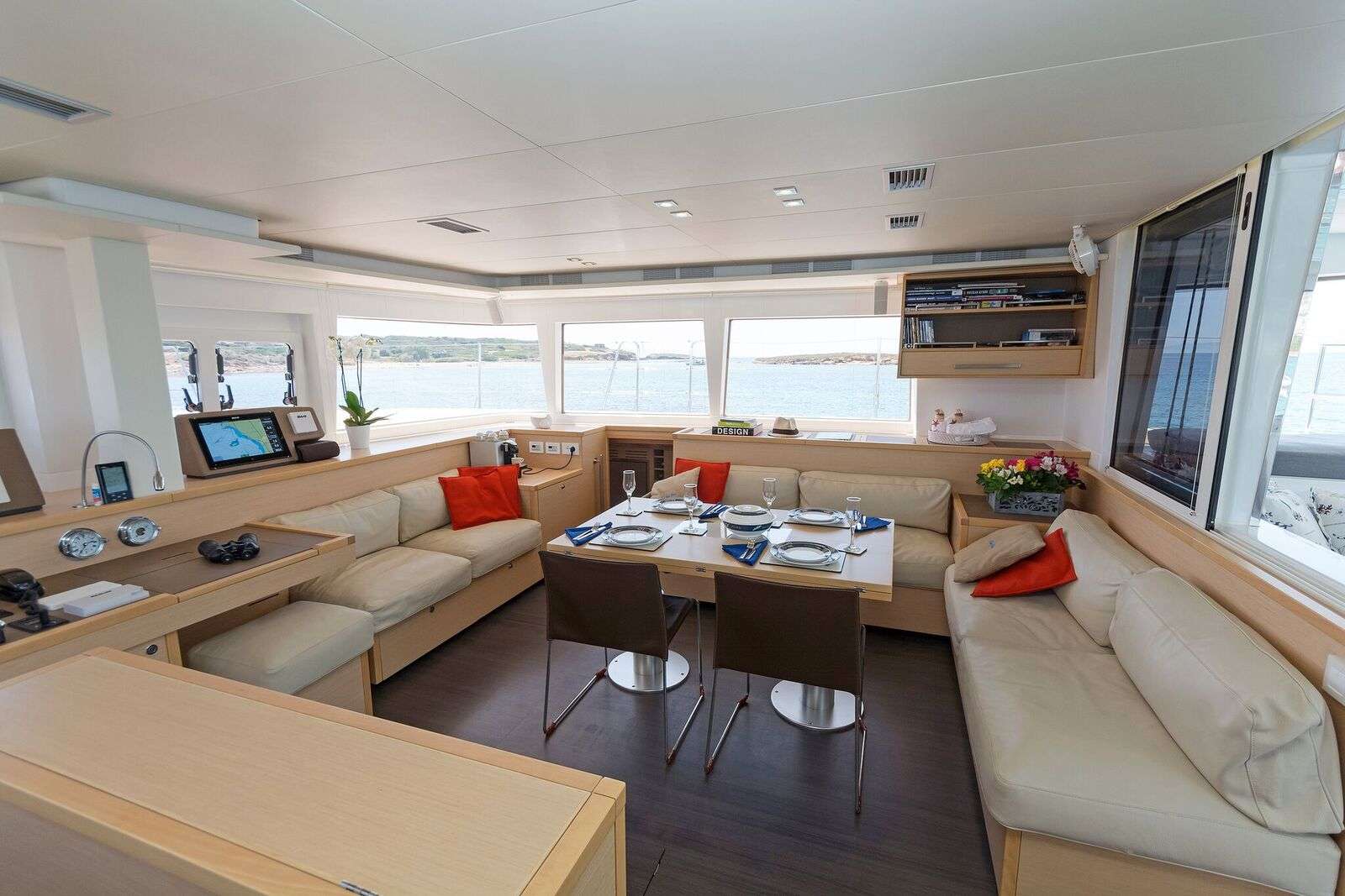 Catamaran Yacht 'SEA BLISS', 8 PAX, 3 Crew, 56.00 Ft, 17.00 Meters, Built 2014, Lagoon