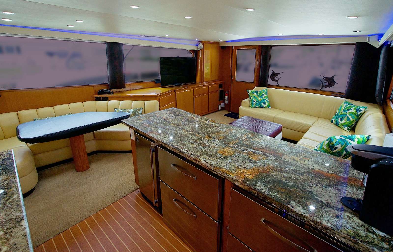 Motor Yacht 'MISS KETHLEEN', 6 PAX, 2 Crew, 64.00 Ft, 19.00 Meters, Built 2007, Viking, U.S.A, Refit Year 2021